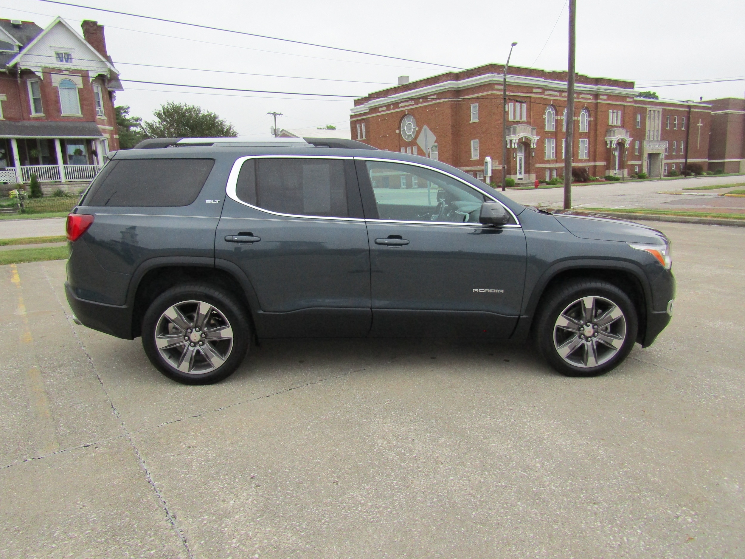 Used 2019 GMC Acadia SLT-2 with VIN 1GKKNNLS3KZ209207 for sale in Washington, IN