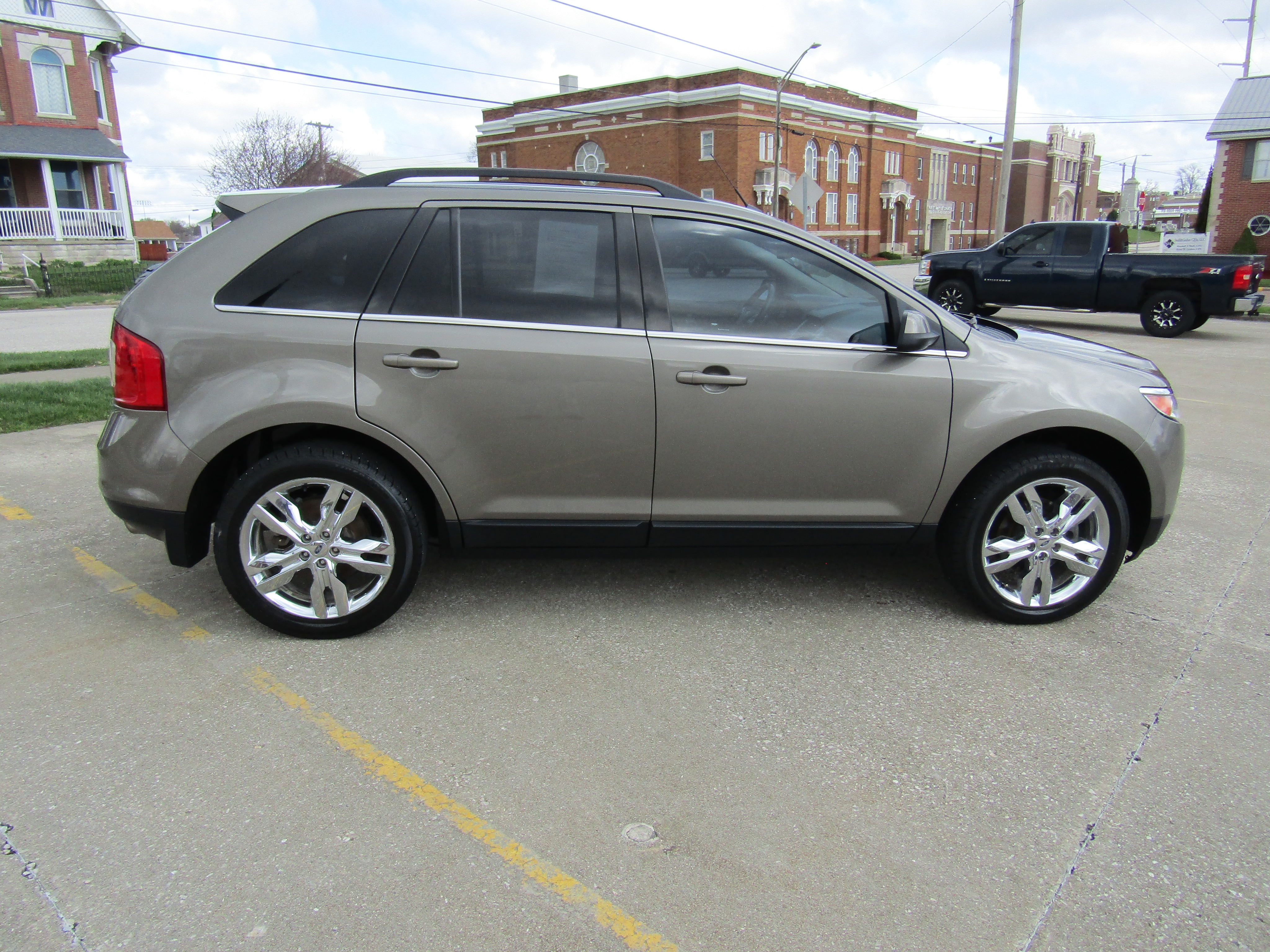 Used 2013 Ford Edge Limited with VIN 2FMDK4KC0DBA59950 for sale in Washington, IN