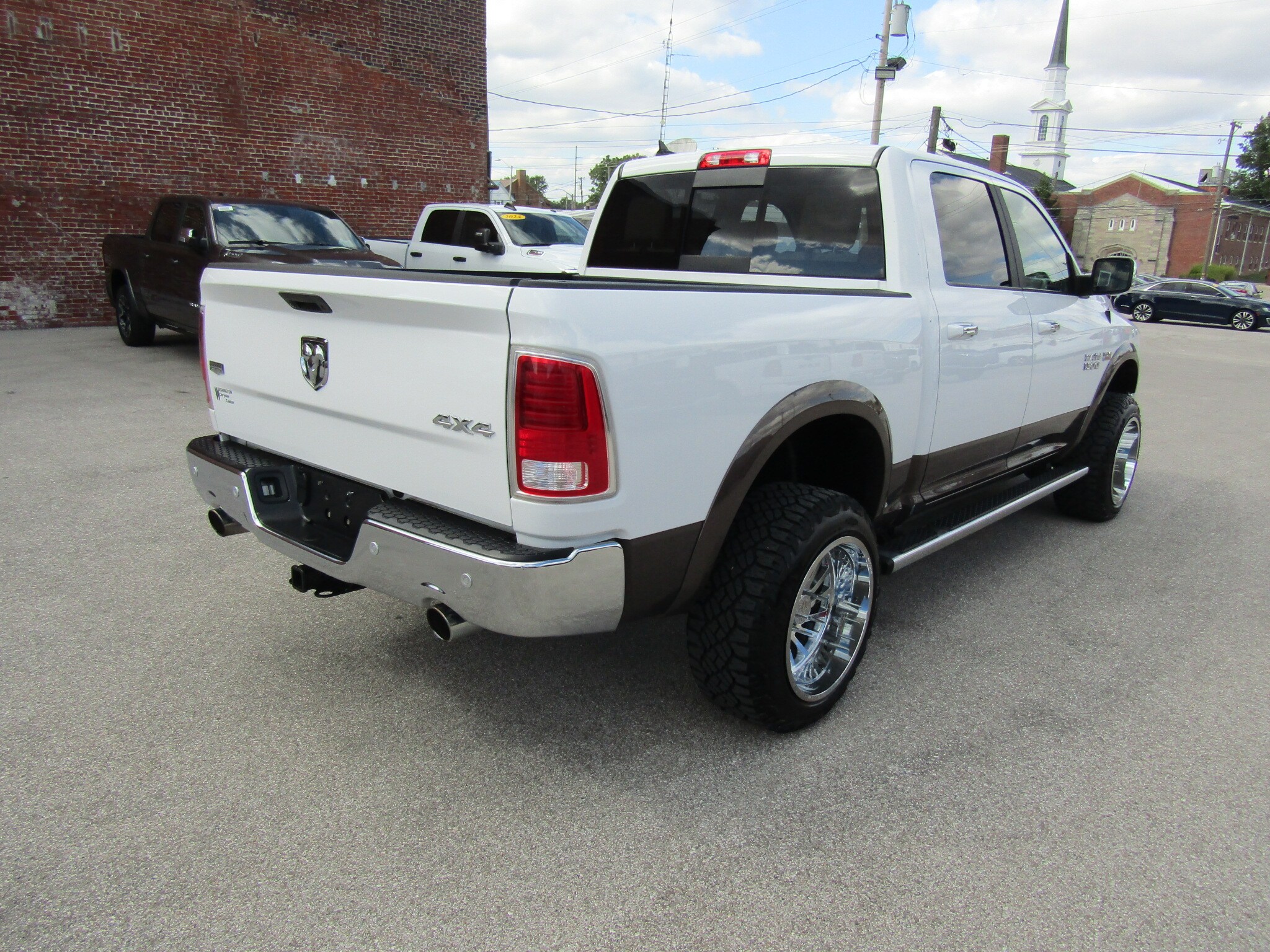2018 Ram 1500 Laramie photo 3