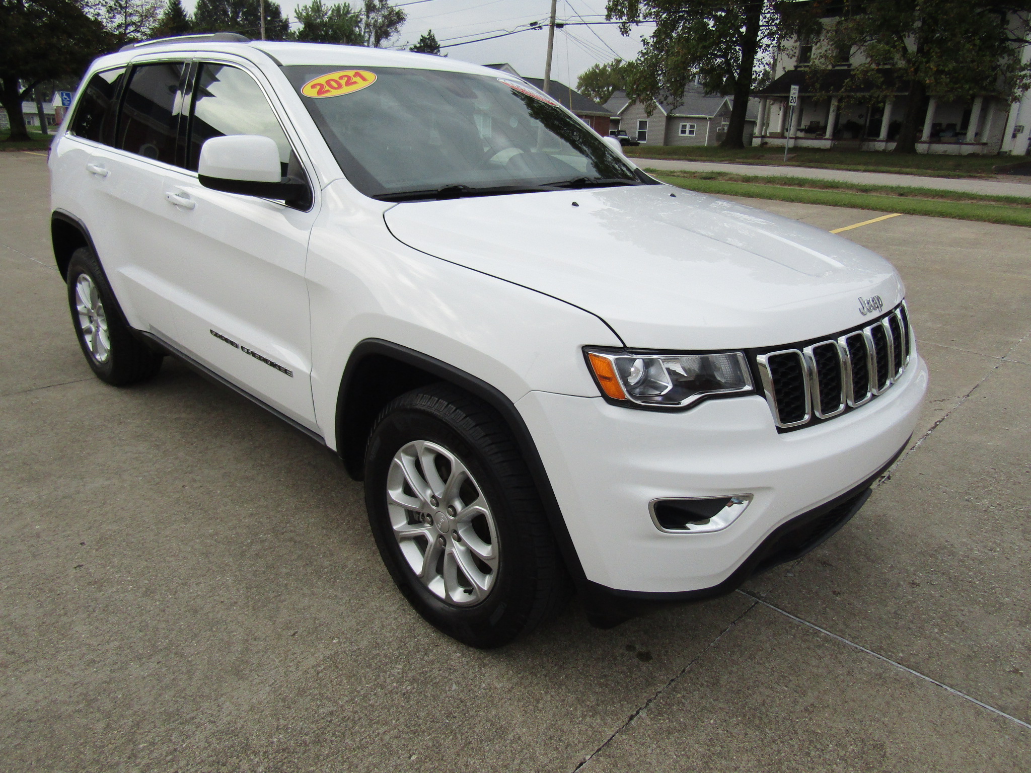 Used 2021 Jeep Grand Cherokee Laredo E Sport Utility for sale in Washington, IN