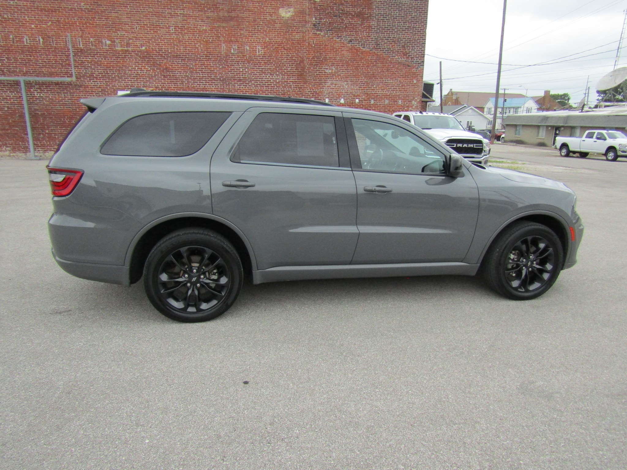 Used 2023 Dodge Durango SXT with VIN 1C4RDJAG8PC627776 for sale in Washington, IN