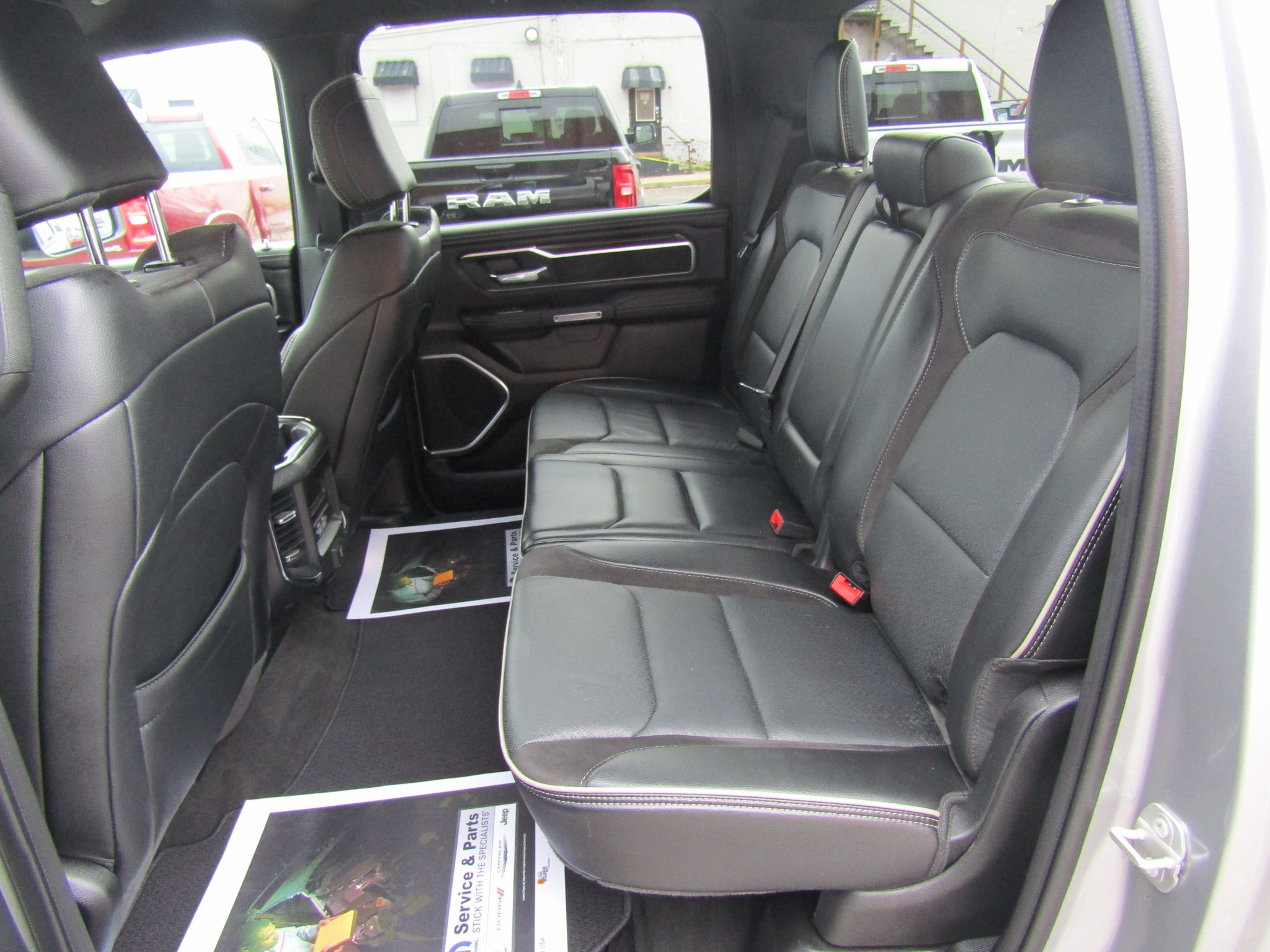 2024 RAM Ram 1500 Pickup Laramie - Photo 16
