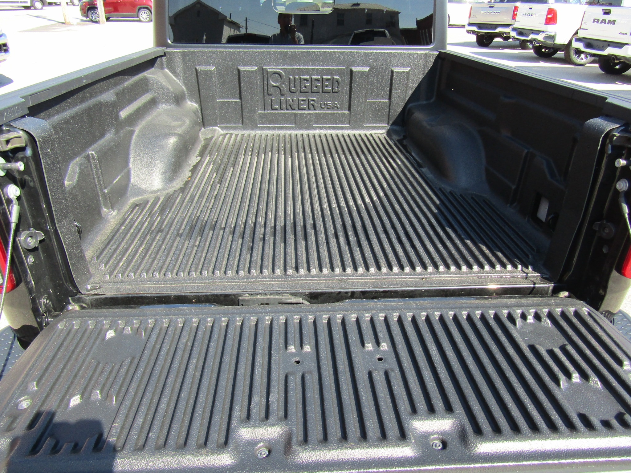 2023 Jeep Gladiator Overland - Photo 13