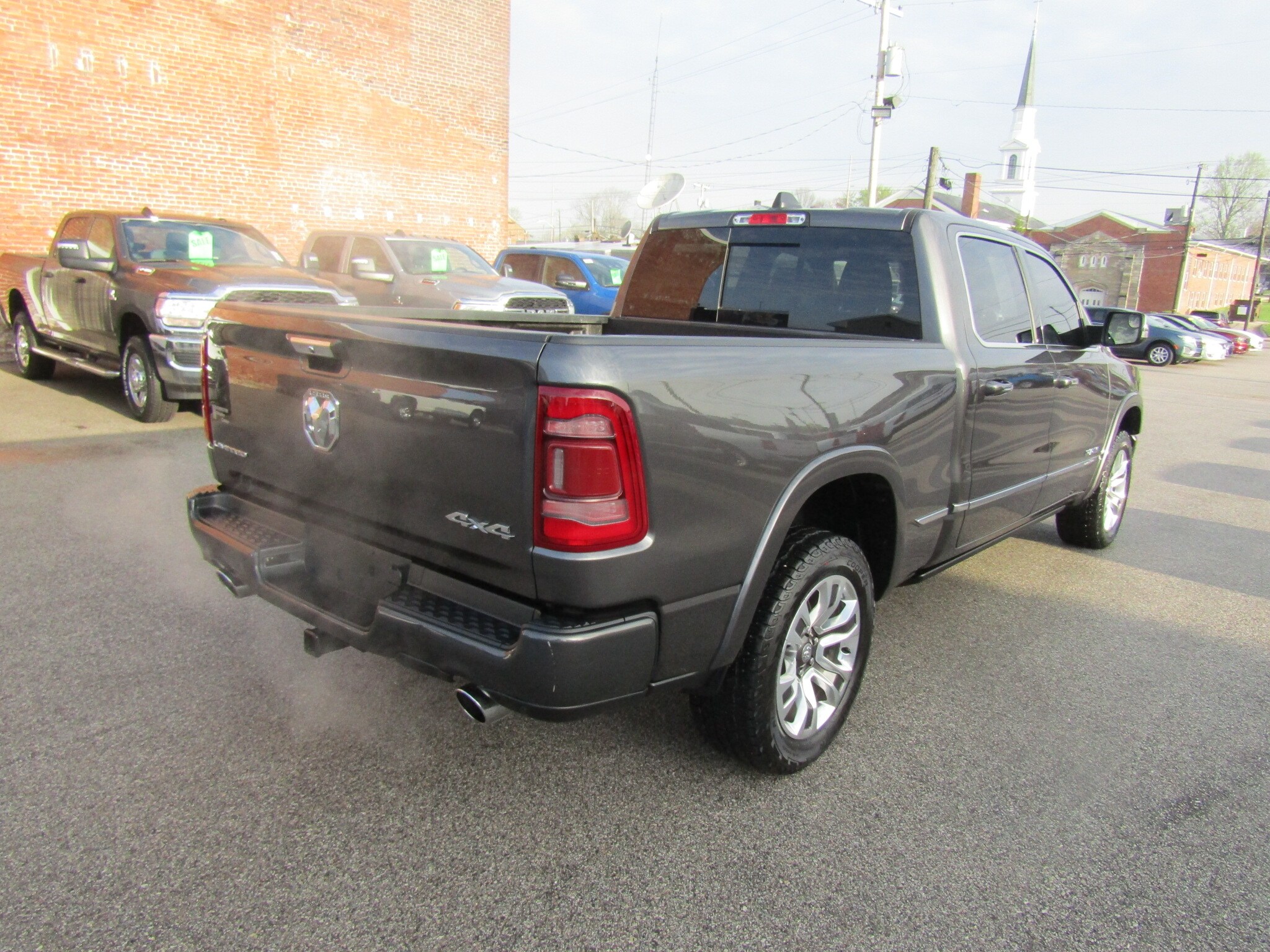 2022 Ram 1500 Limited photo 3
