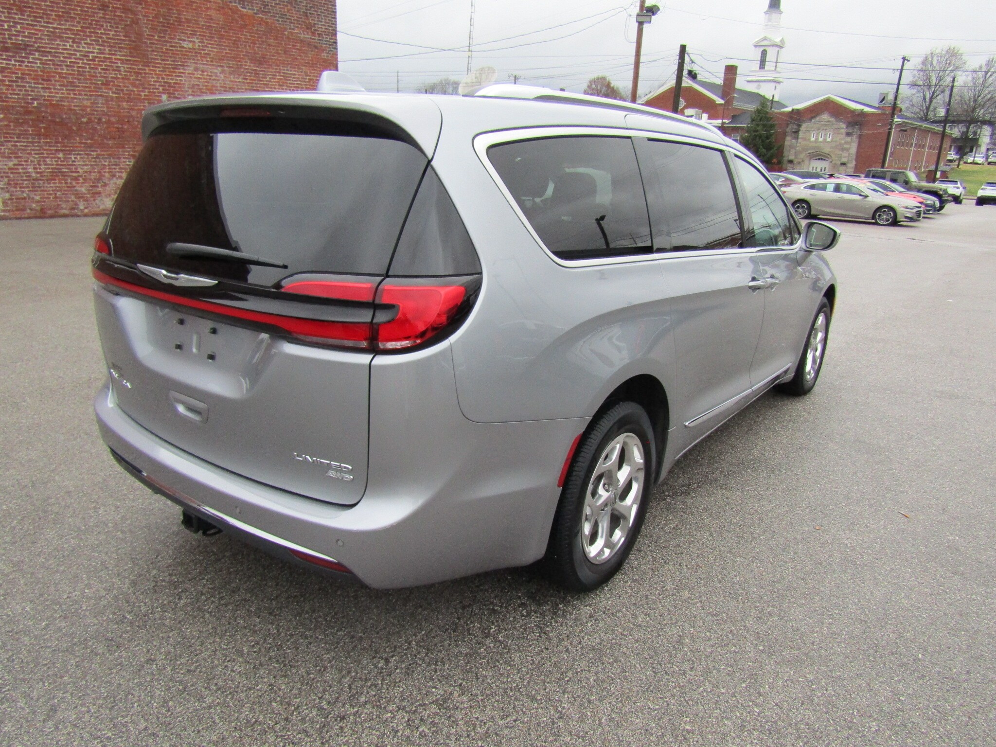 2021 Chrysler Pacifica Limited photo 3
