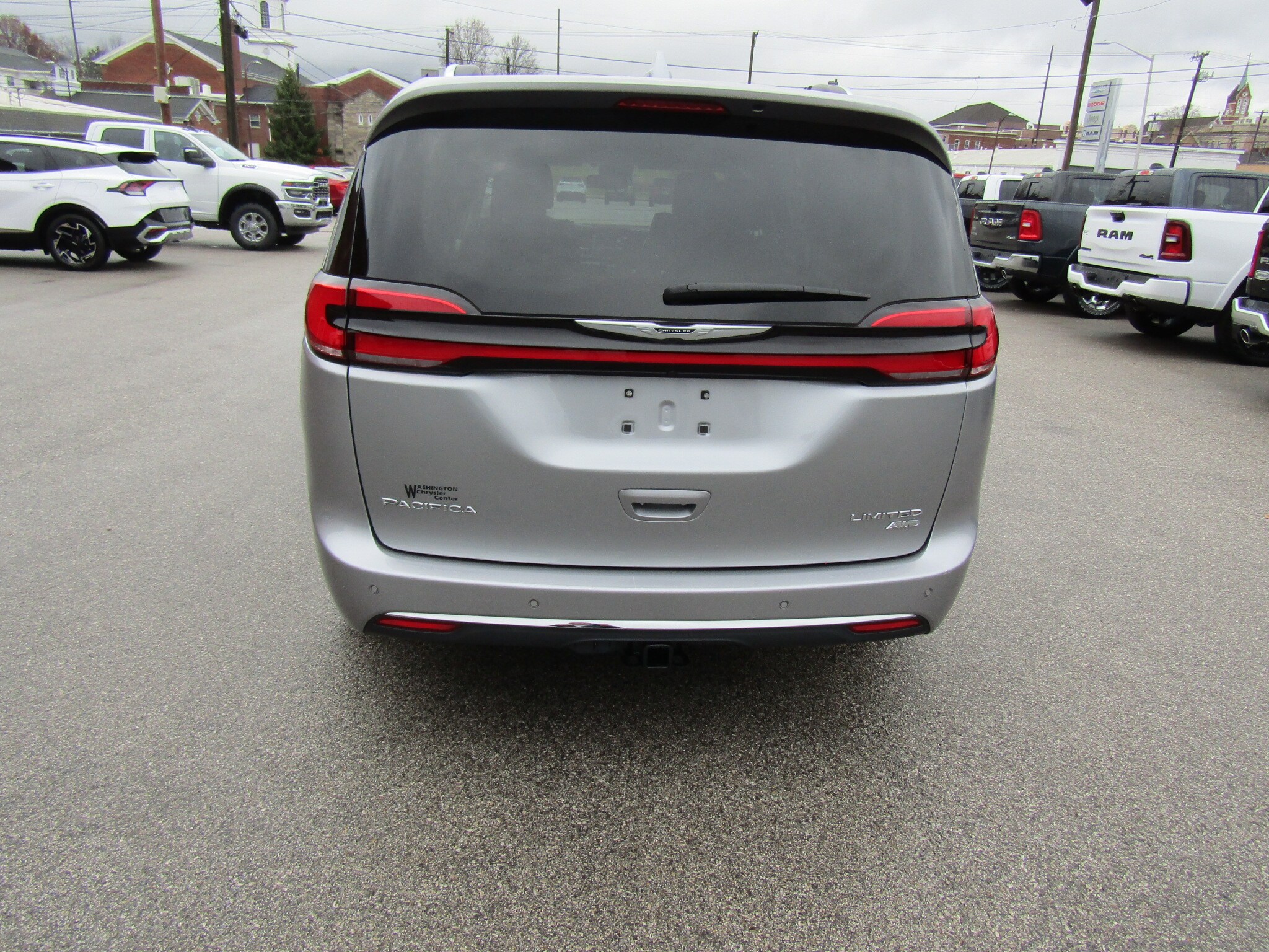 2021 Chrysler Pacifica Limited photo 4