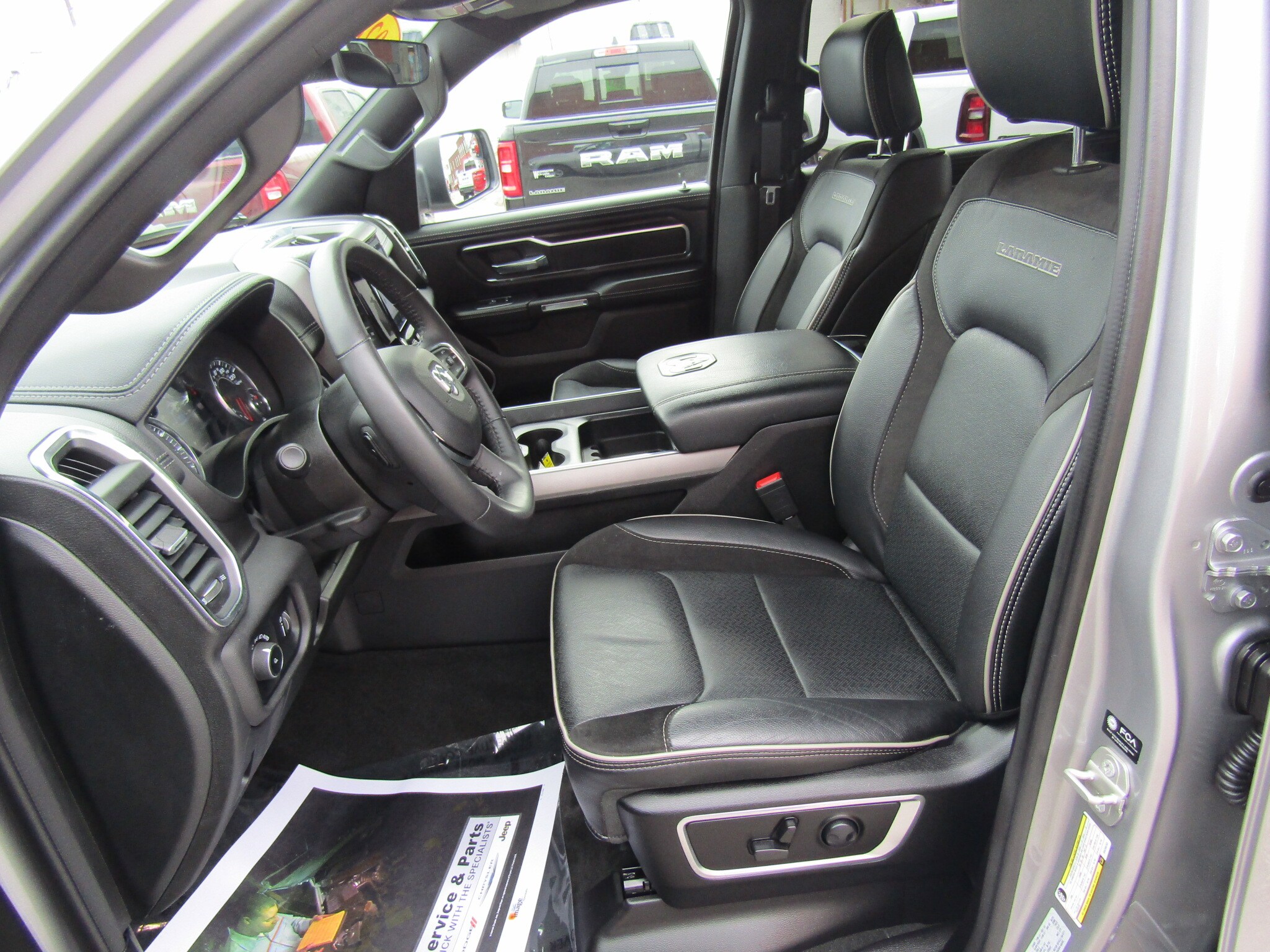 2024 RAM Ram 1500 Pickup Laramie - Photo 15