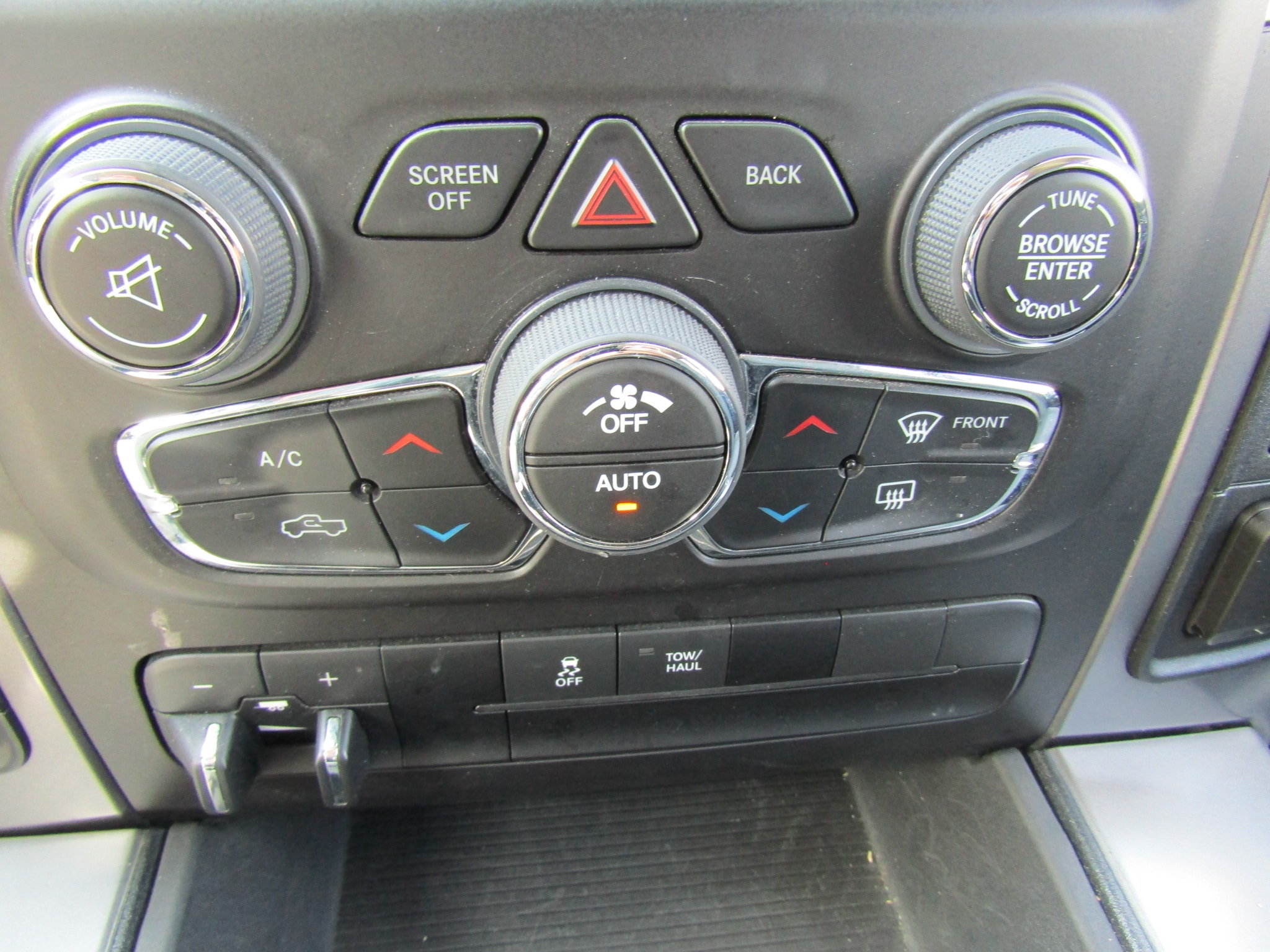 2023 RAM Ram 1500 Classic SLT - Photo 31