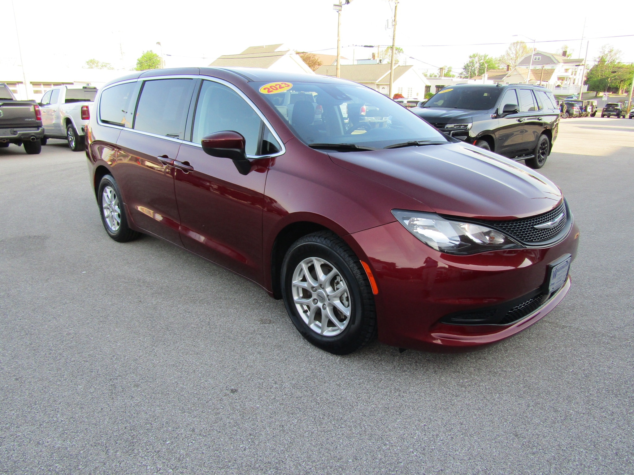 2023 Chrysler Voyager LX
