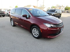 2023 Chrysler Voyager LX Mini-van Passenger