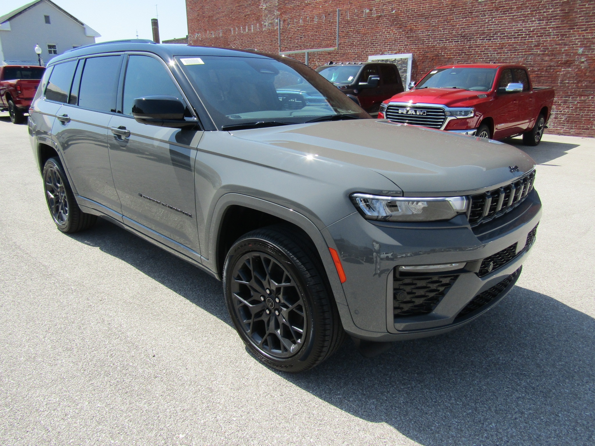 2027 Jeep Grand Cherokee L