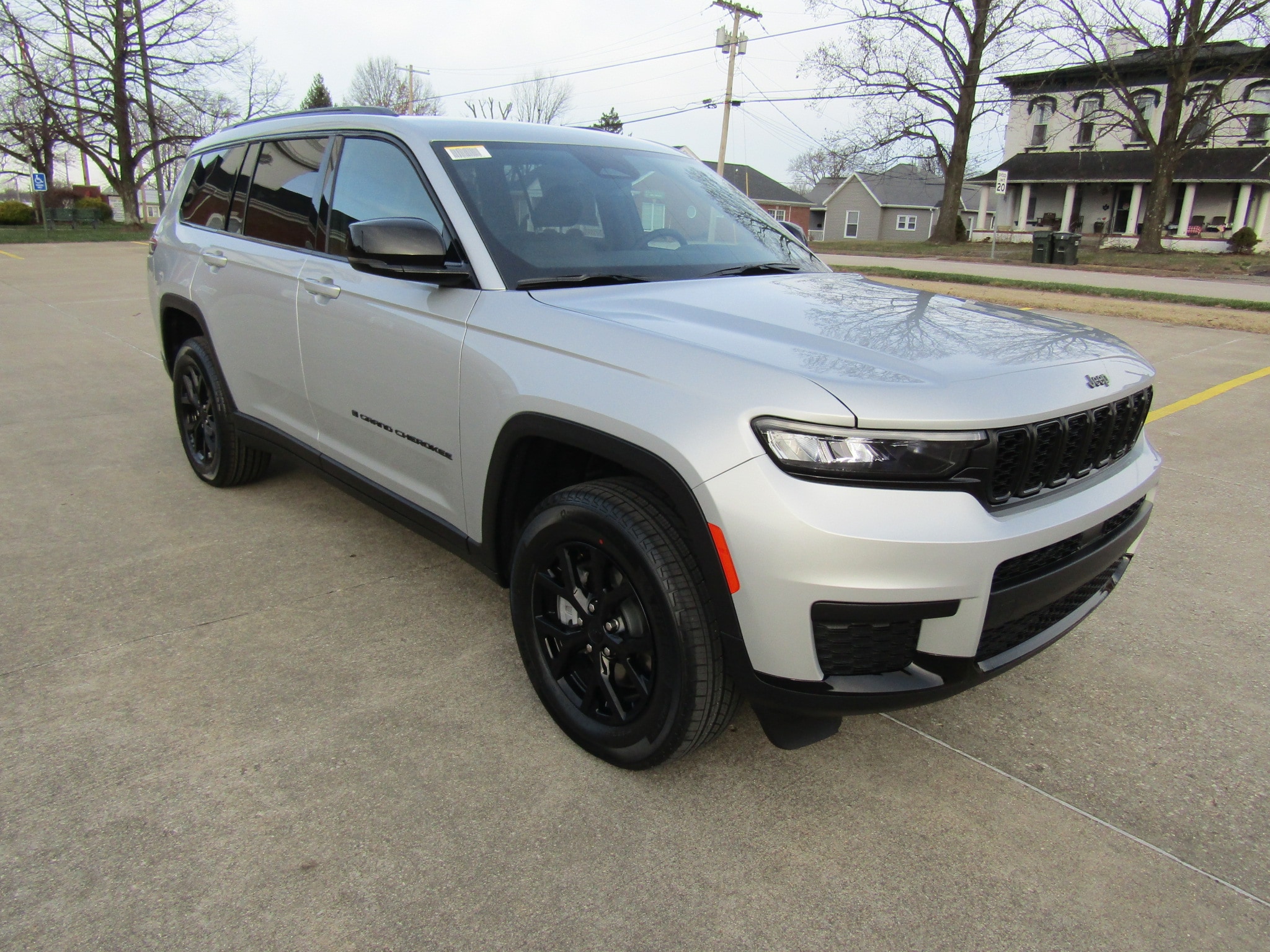 2025 Jeep Grand Cherokee L Altitude's photo