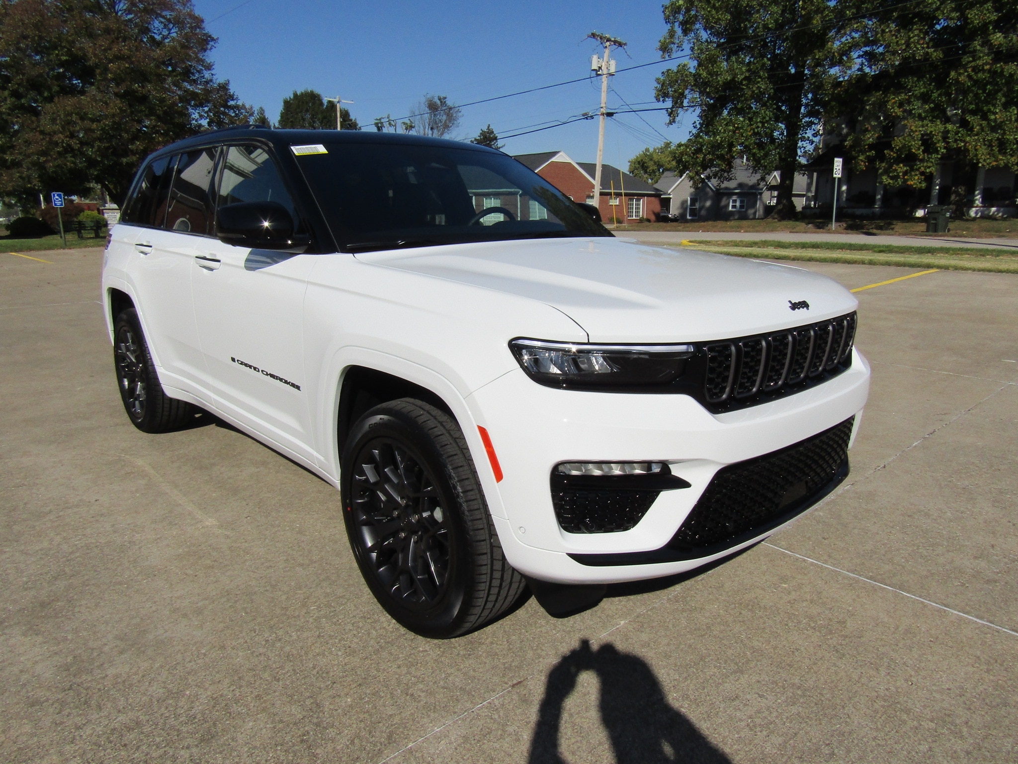 2025 Jeep Grand Cherokee Summit's photo