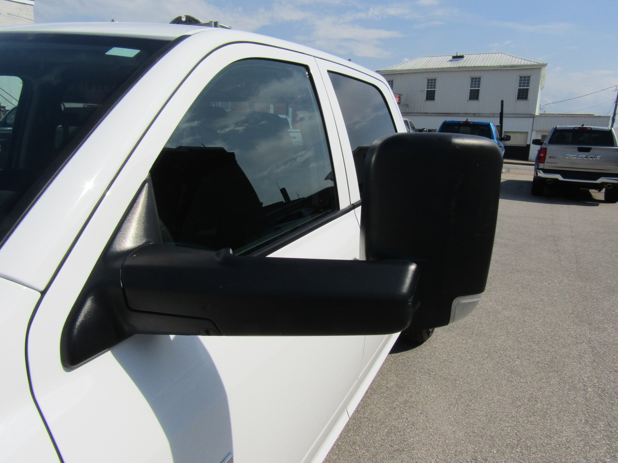 2023 RAM Ram 1500 Classic SLT - Photo 16