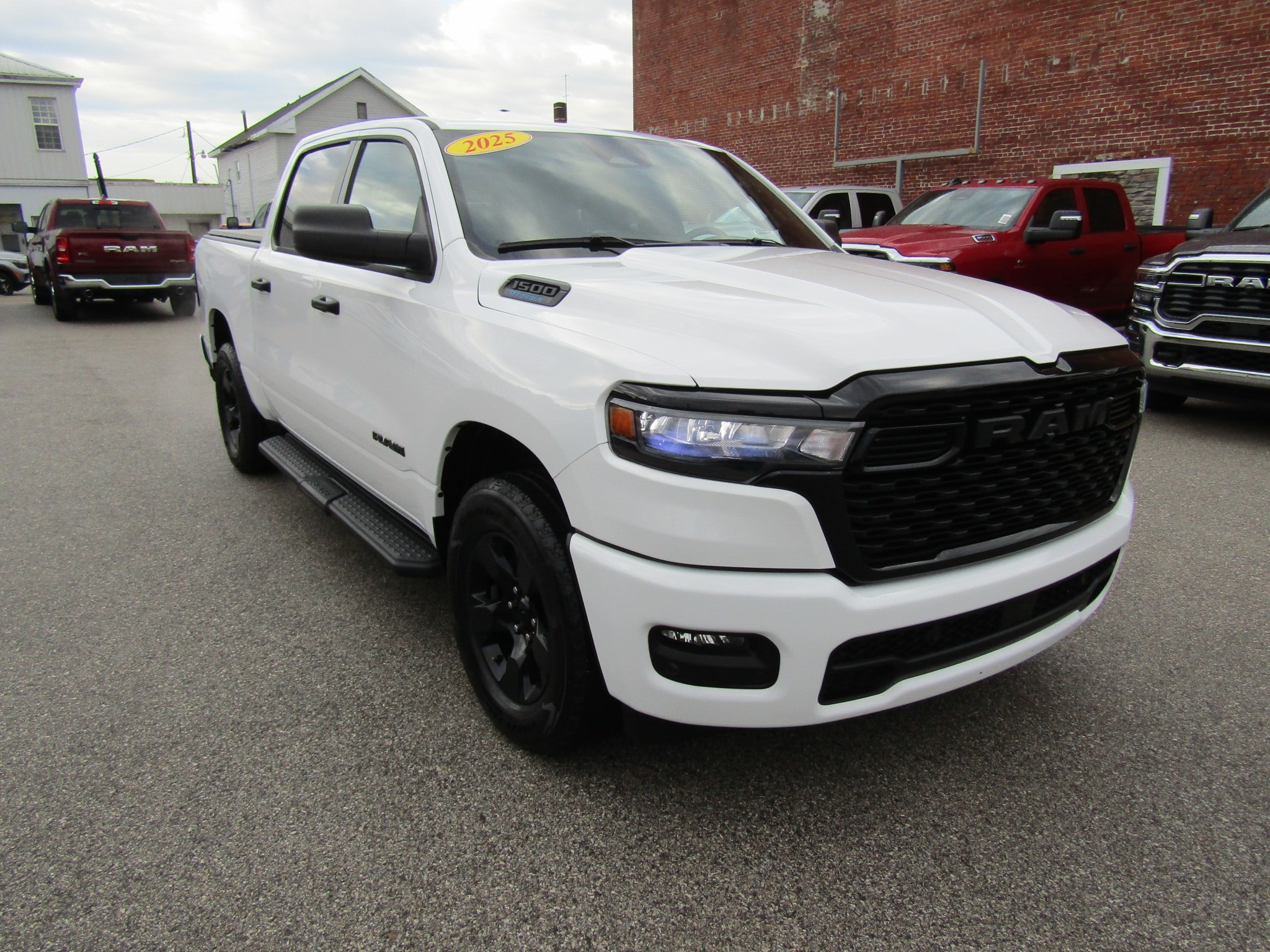 2025 RAM 1500 Tradesman 4x4 Crew Cab 5'7's photo
