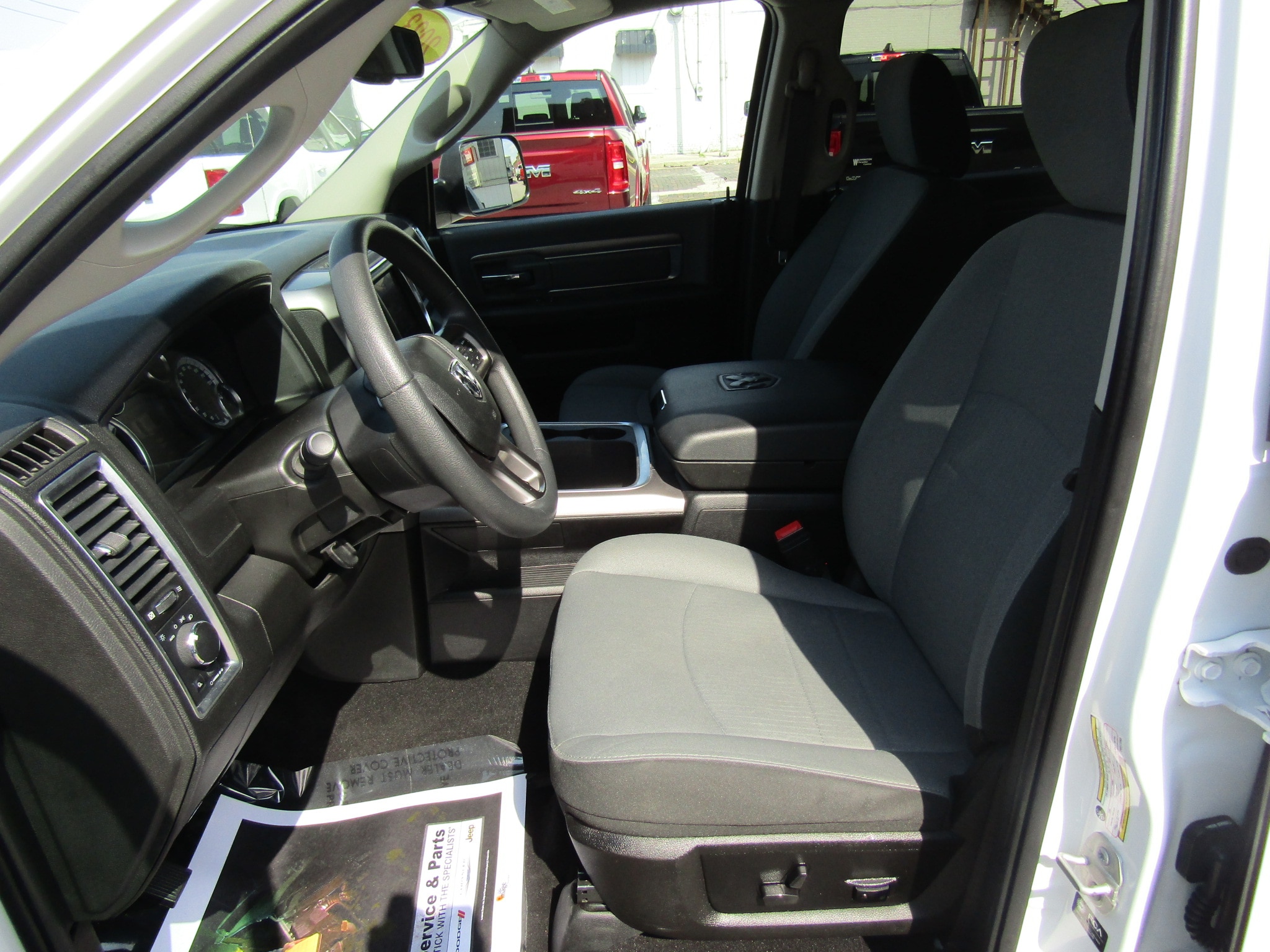 2023 RAM Ram 1500 Classic SLT - Photo 17