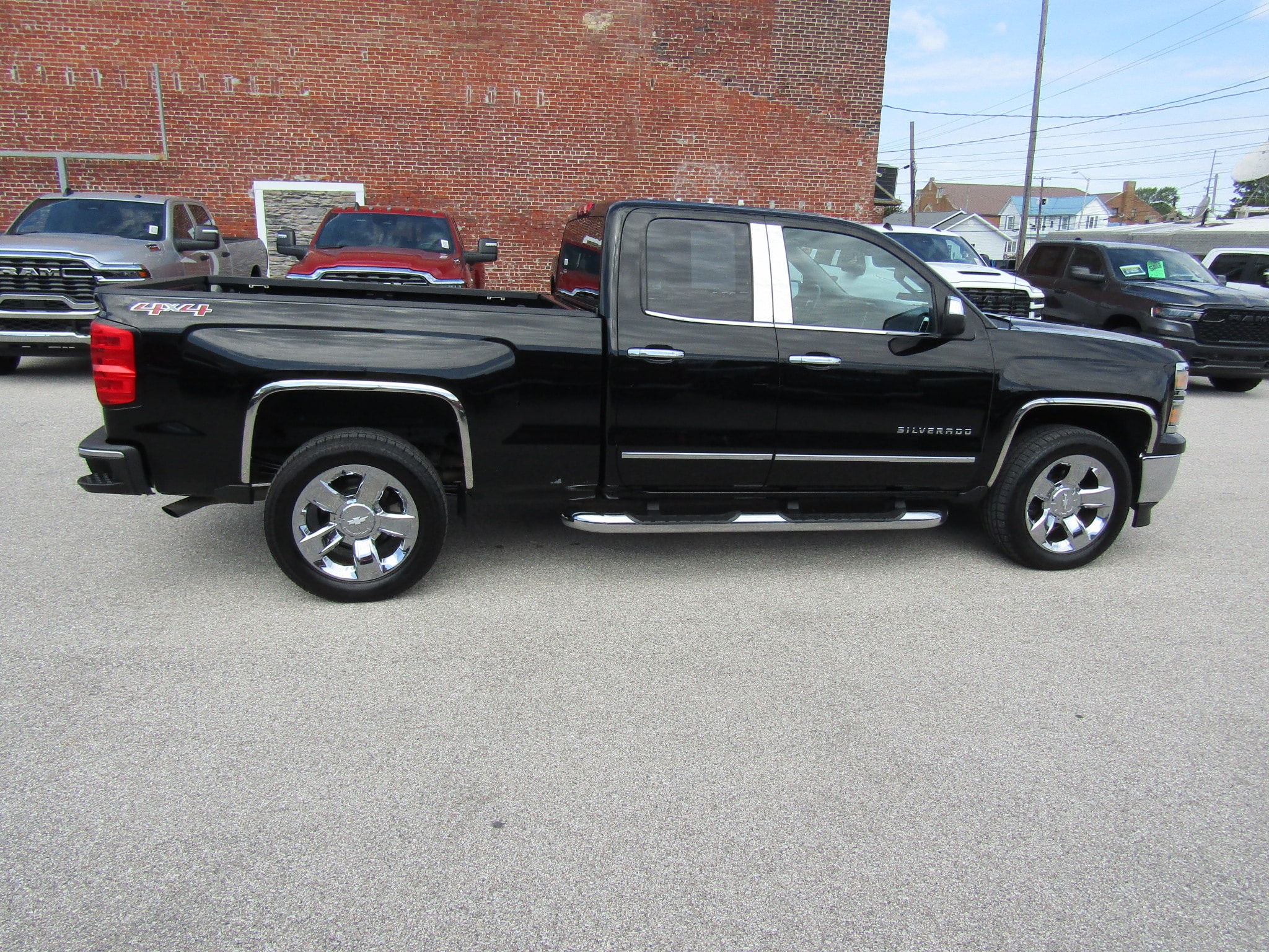 Used 2014 Chevrolet Silverado 1500 LTZ with VIN 1GCVKSEC9EZ254646 for sale in Washington, IN