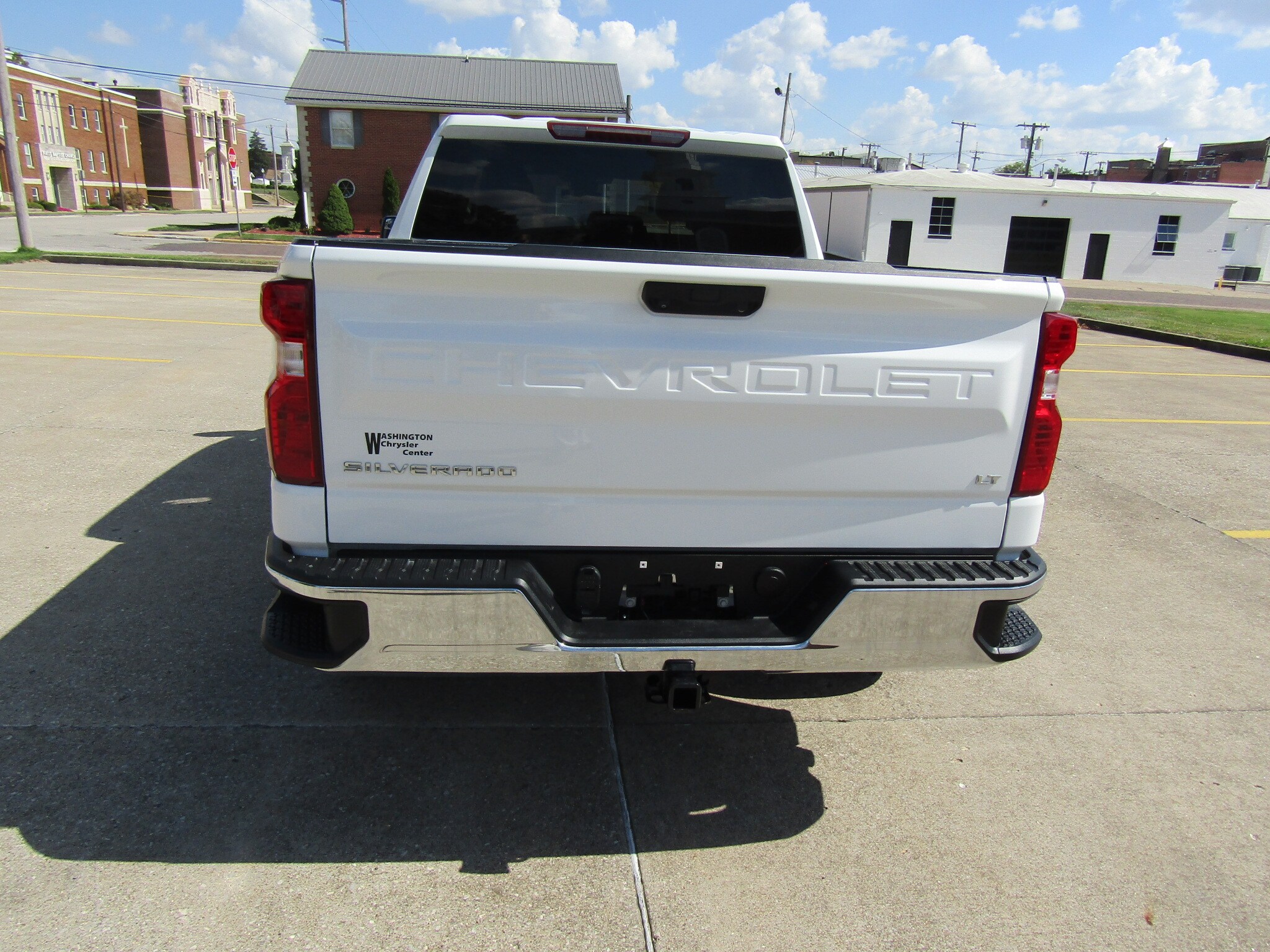 2023 Chevrolet Silverado 1500 LT photo 3