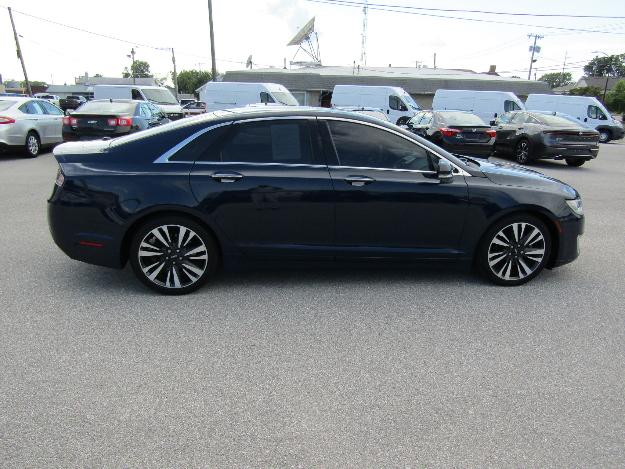 Used 2018 Lincoln MKZ Reserve with VIN 3LN6L5F96JR607795 for sale in Washington, IN