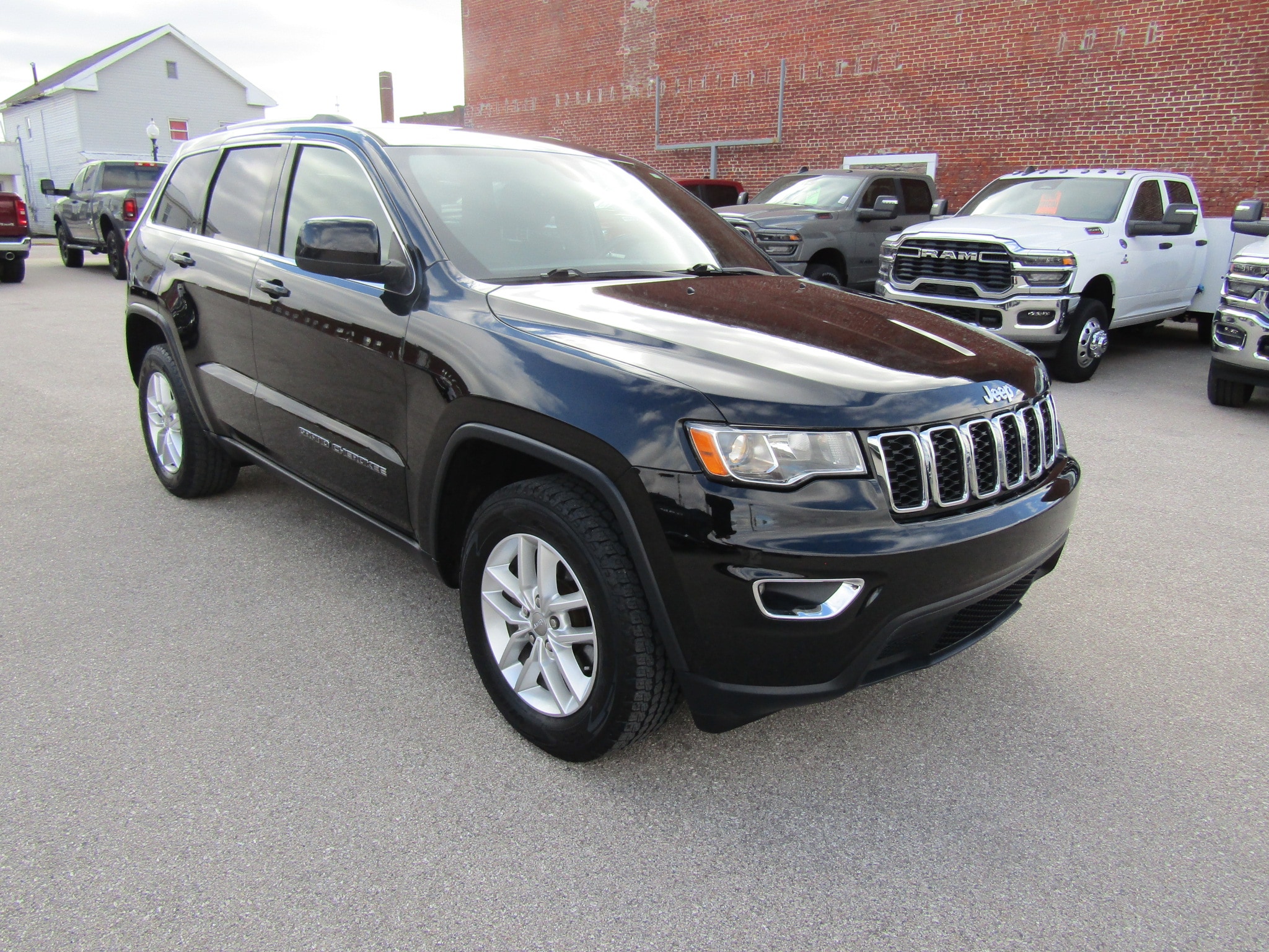 2018 Jeep Grand Cherokee Laredo E