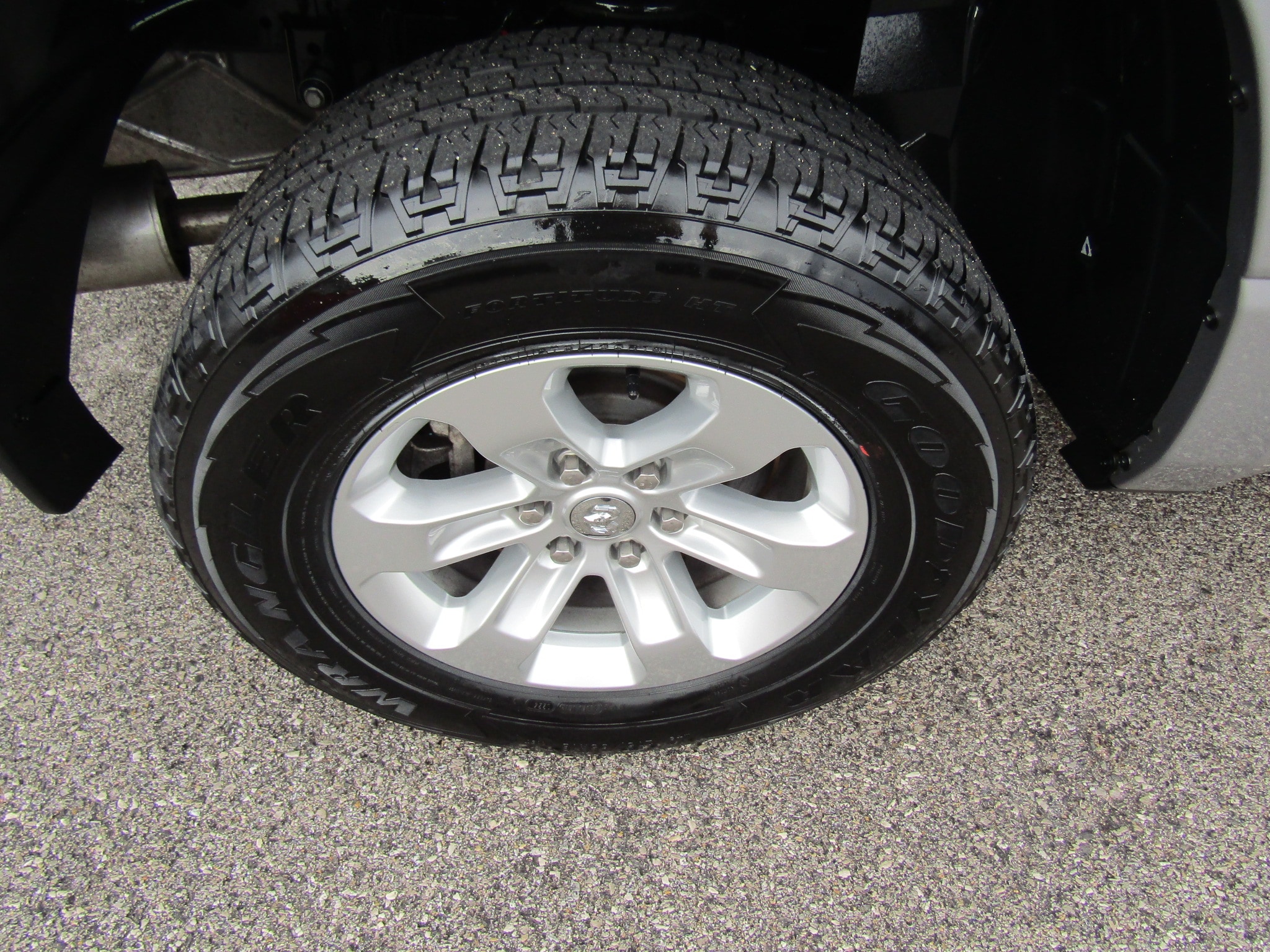 2024 RAM Ram 1500 Pickup Laramie - Photo 12