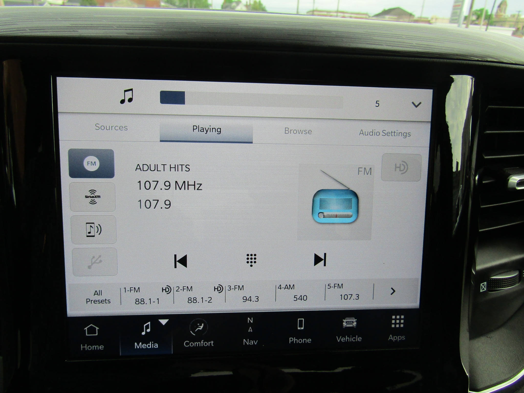 2024 RAM Ram 1500 Pickup Laramie - Photo 28