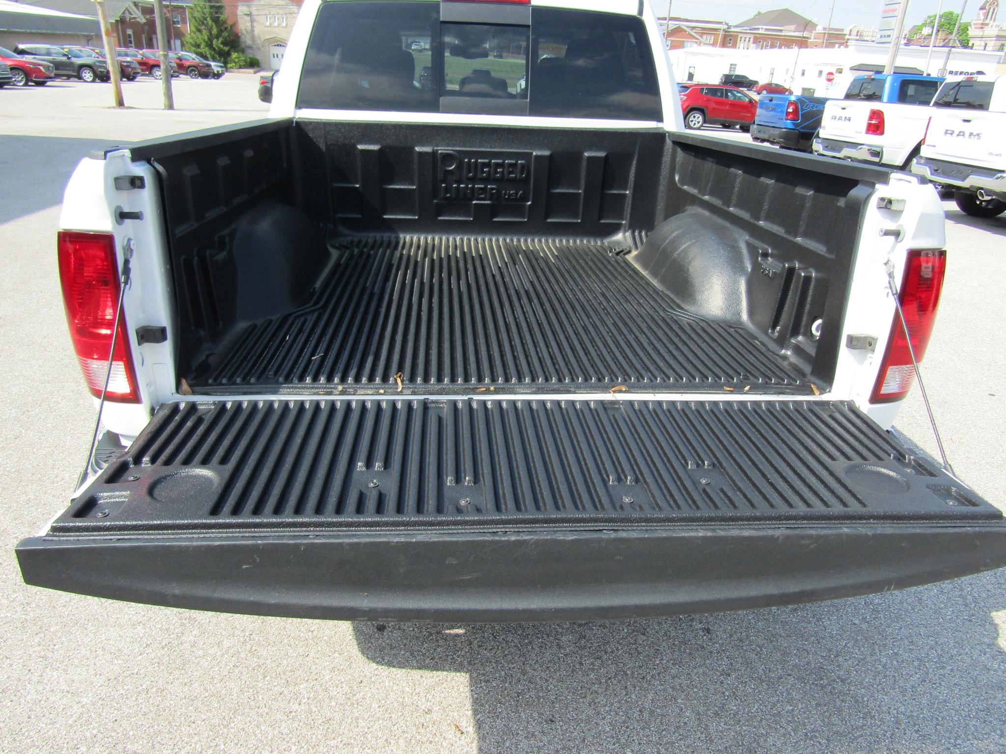 2023 RAM Ram 1500 Classic SLT - Photo 14
