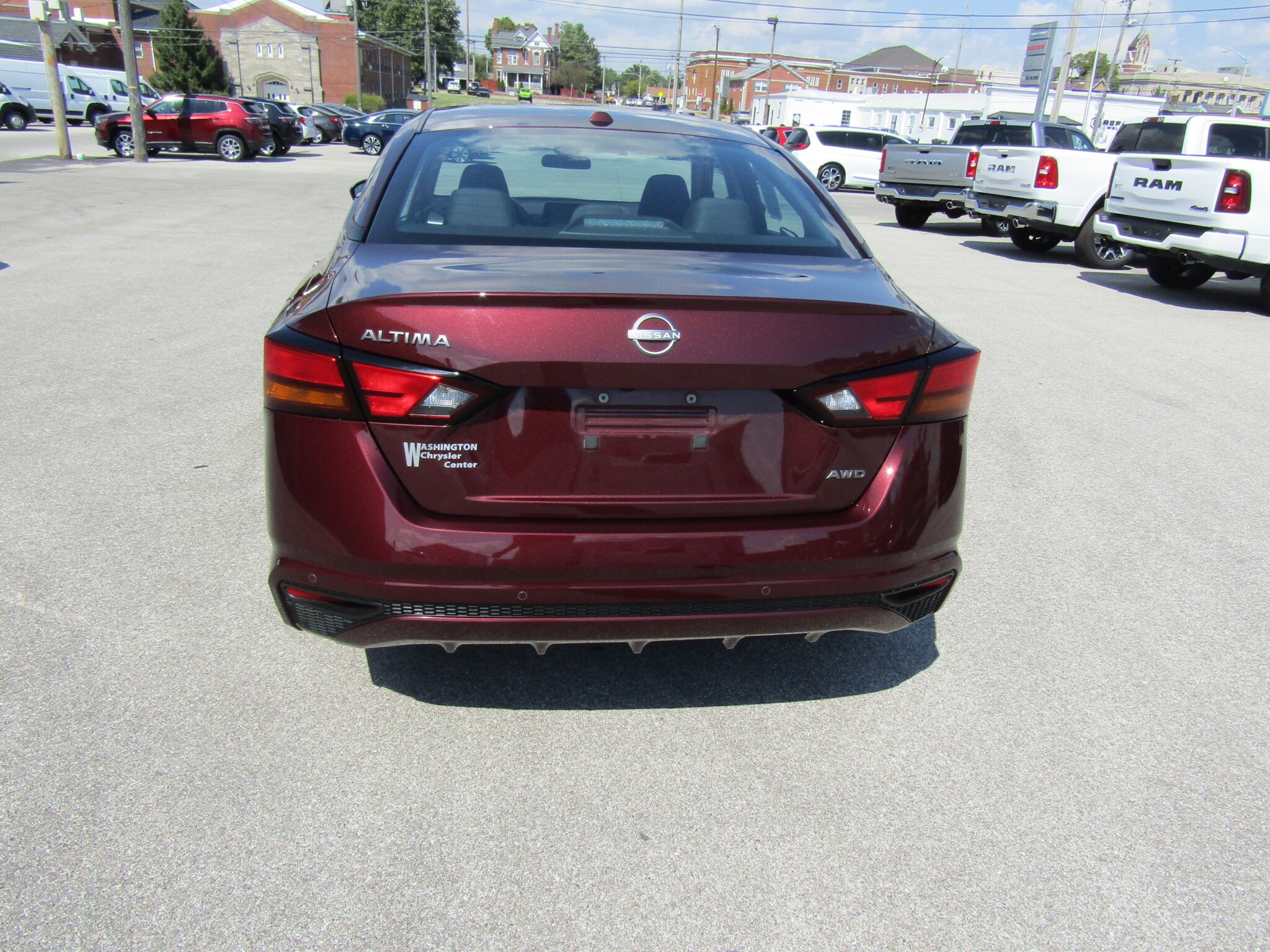 2025 Nissan Altima SV photo 3