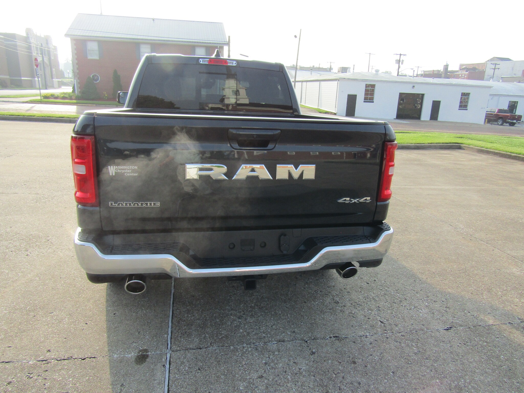 2025 Ram 1500 Laramie photo 4