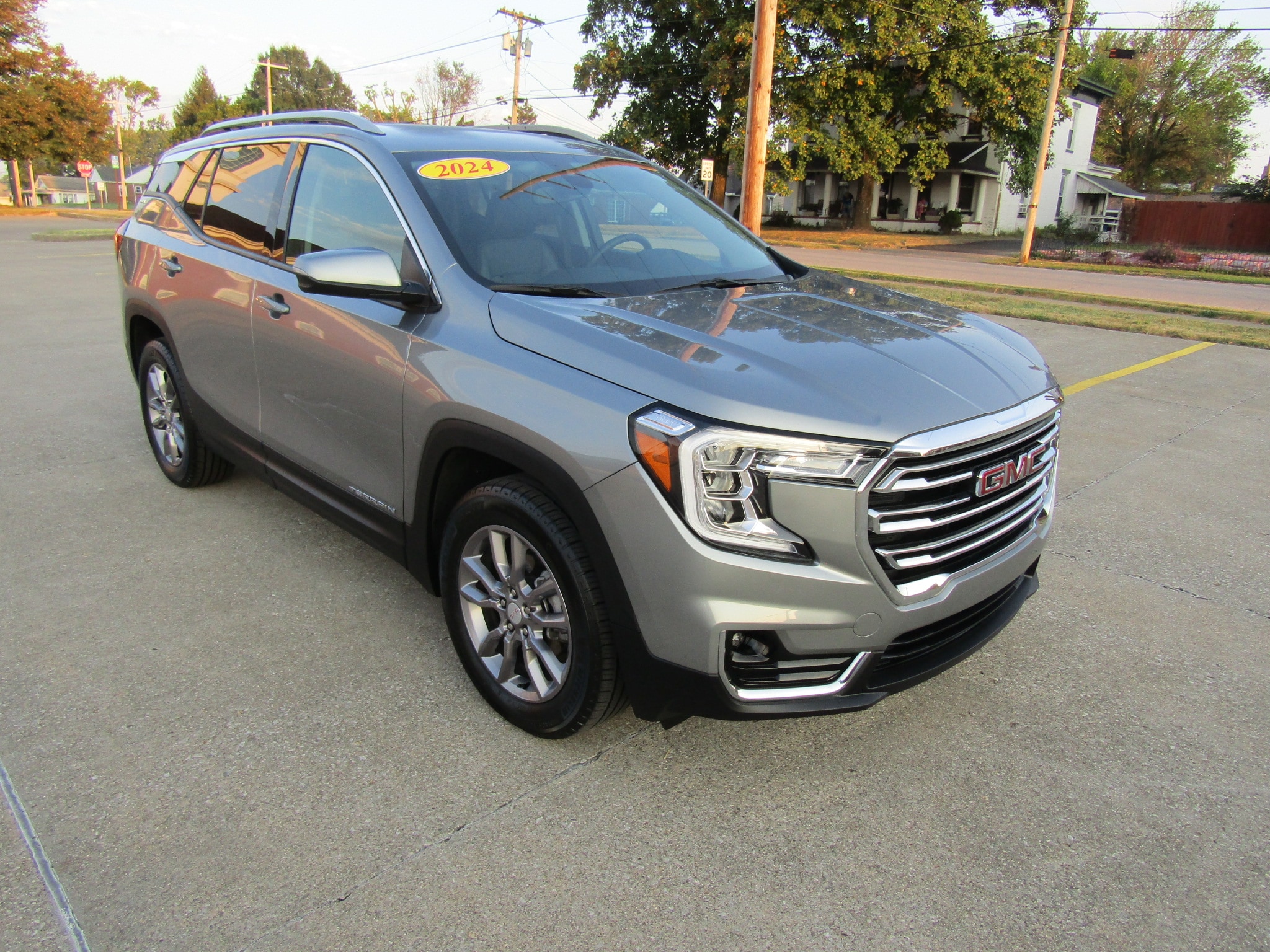 2024 GMC Terrain SLT's photo