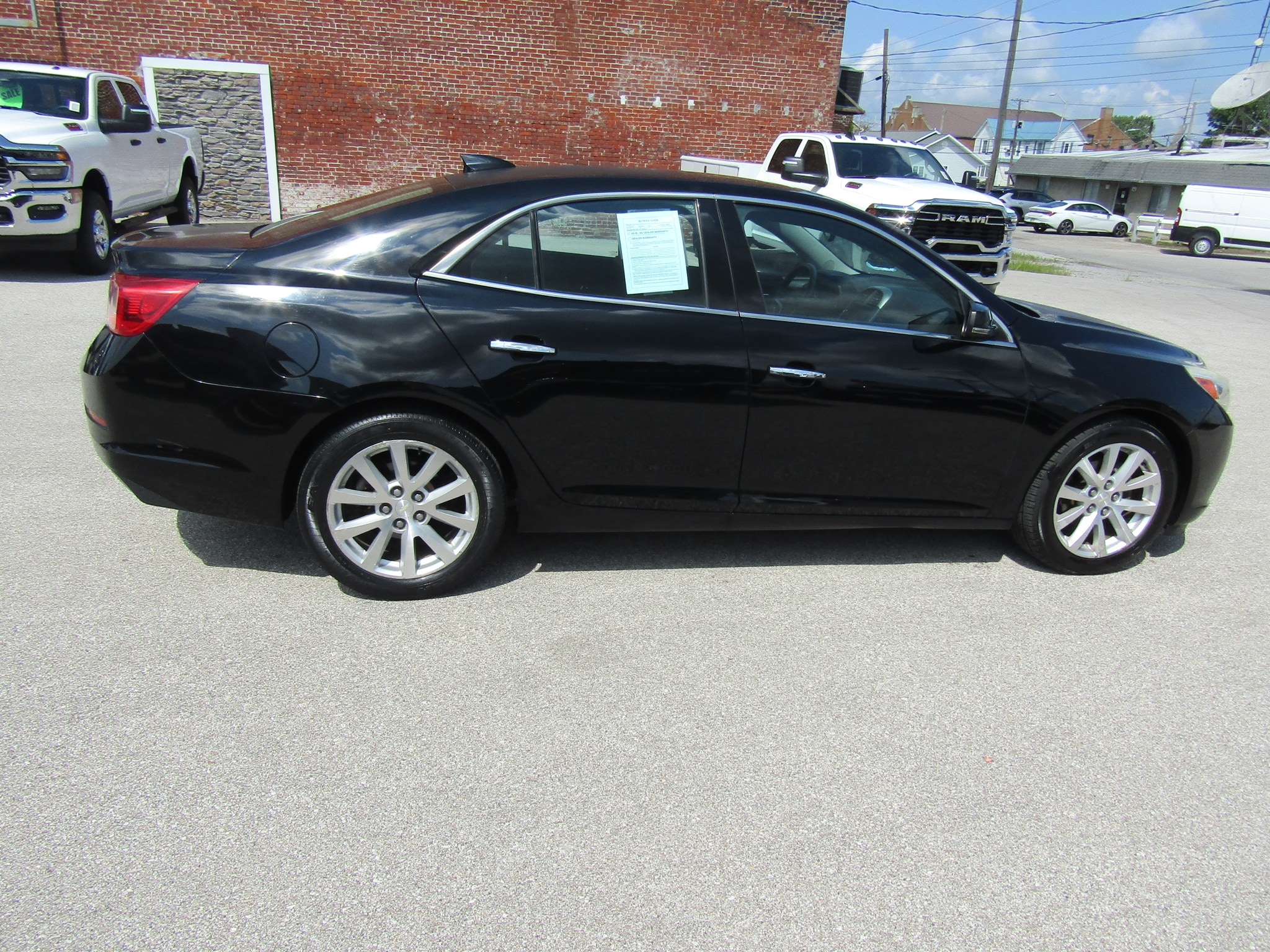 Used 2016 Chevrolet Malibu Limited 1LZ with VIN 1G11E5SA9GU108623 for sale in Washington, IN