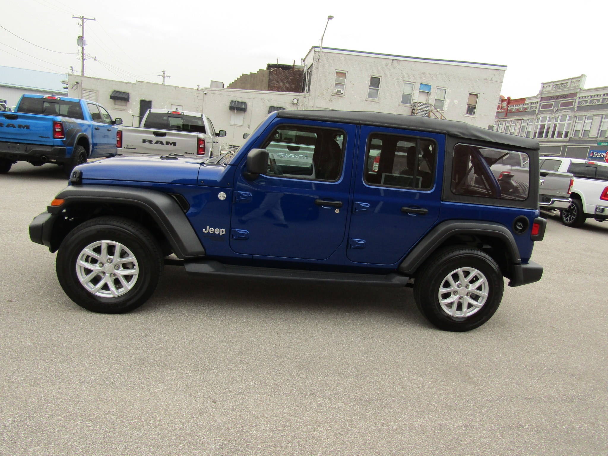 2020 Jeep Wrangler Unlimited Sport - Photo 6
