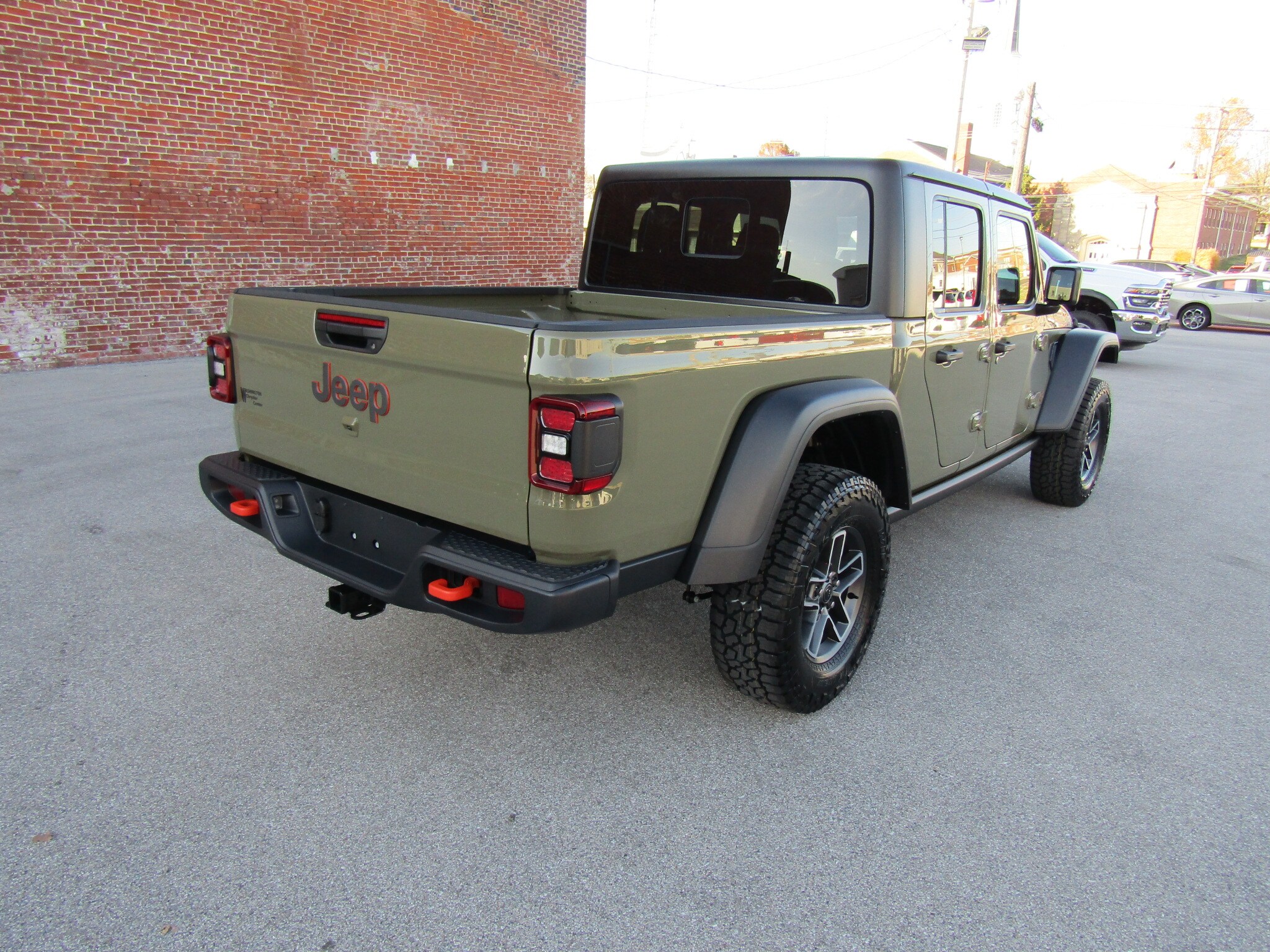 2026 Jeep Gladiator Mojave photo 3
