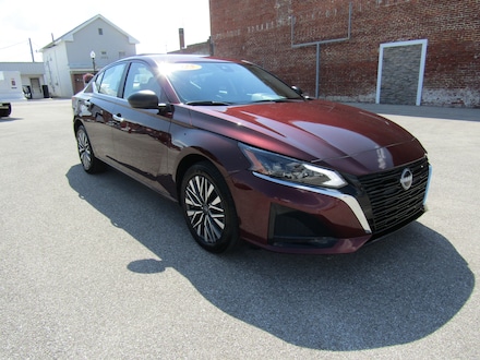 Used 2025 Nissan Altima SV Car for sale in Washington, IN