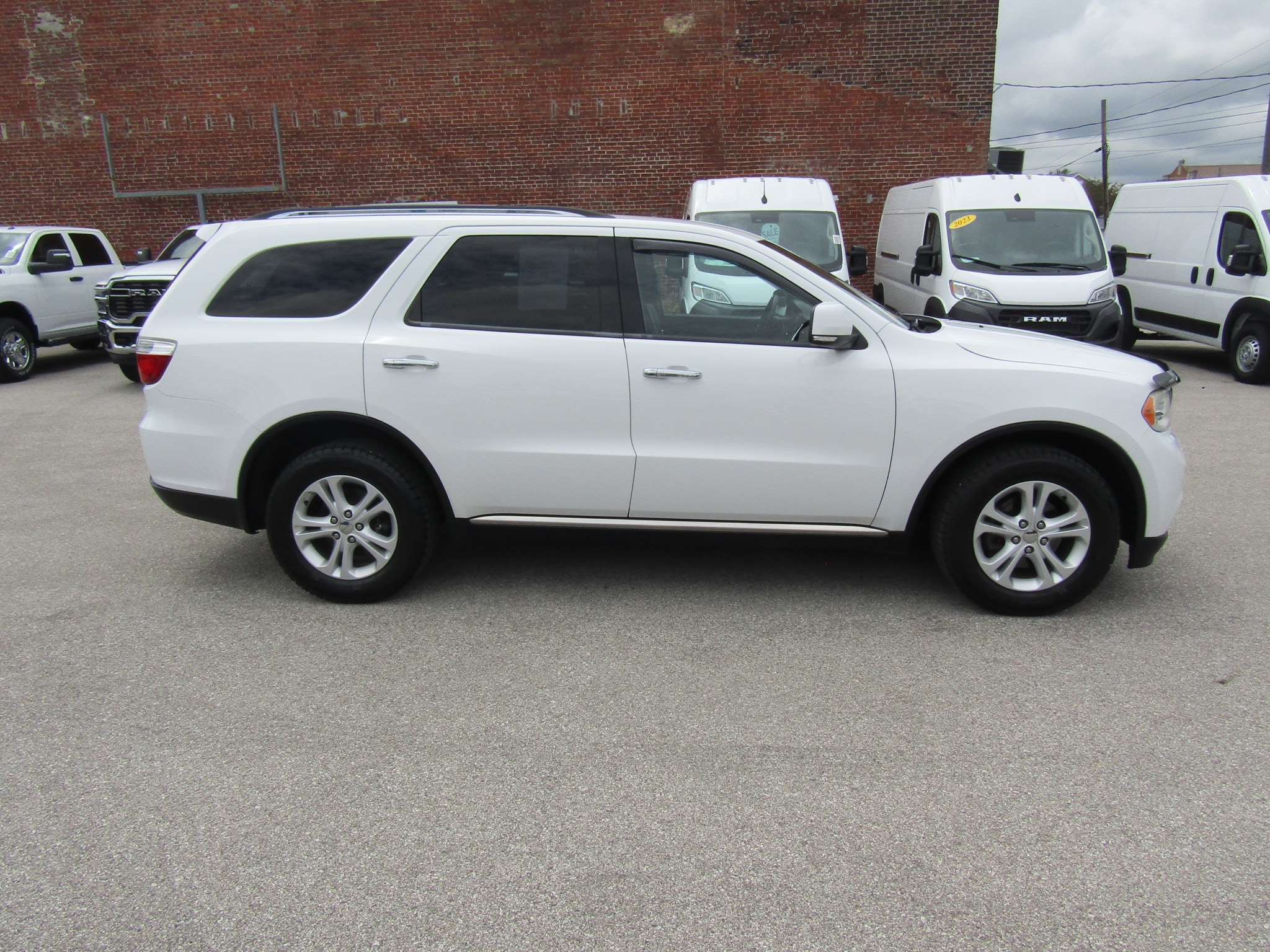 Used 2013 Dodge Durango Crew with VIN 1C4RDJDG4DC518013 for sale in Washington, IN
