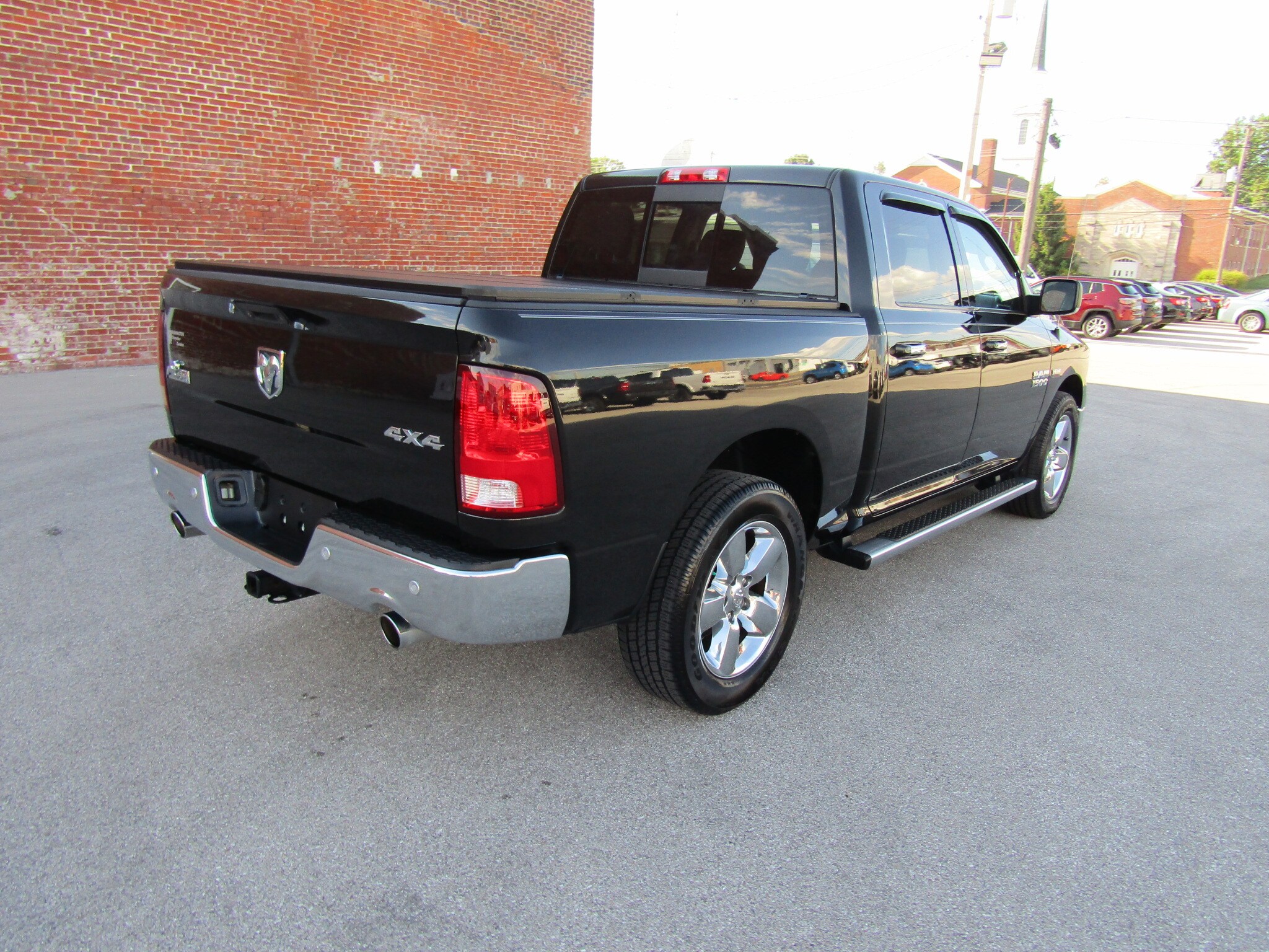 2016 Ram 1500 Big Horn photo 3