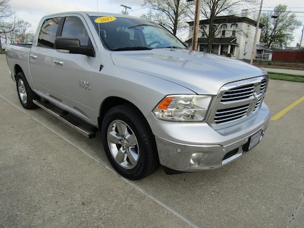 Used 2017 Ram 1500 Lone Star Crew Cab Pickup for sale in Washington, IN