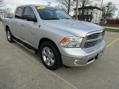 2017 Ram 1500 Lone Star Crew Cab Pickup