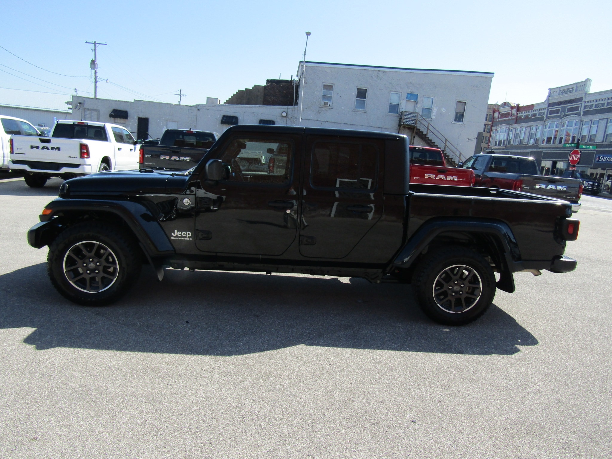 2023 Jeep Gladiator Overland - Photo 6
