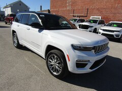 Used 2025 Jeep Grand Cherokee SUMMIT 4X4 Sport Utility For Sale near Princeton IN