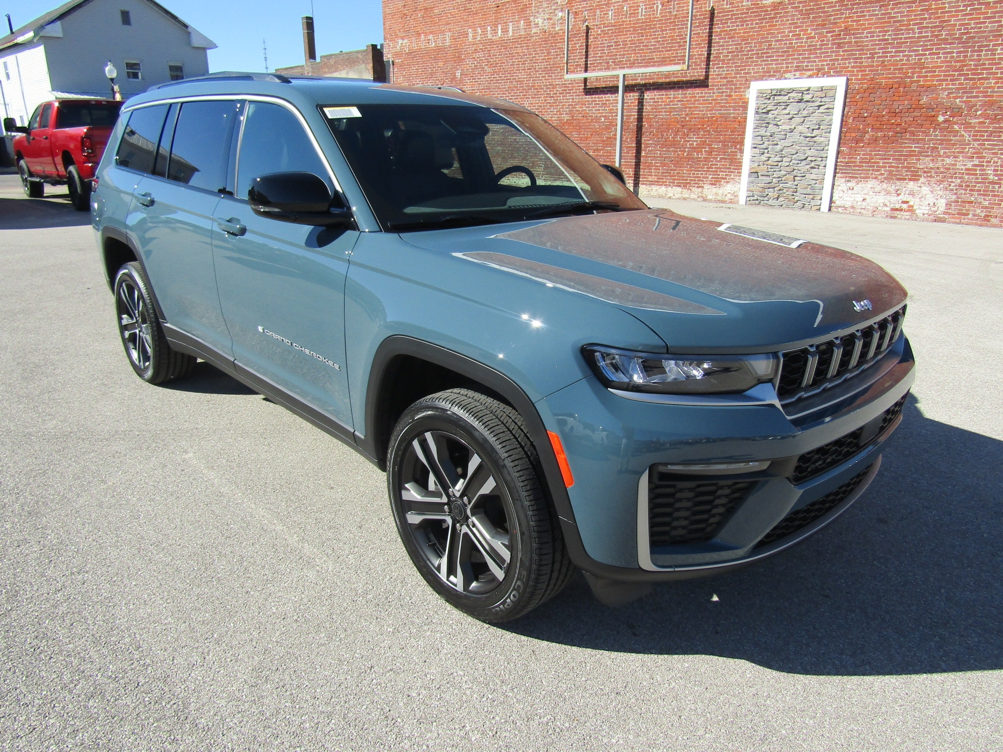 2027 Jeep Grand Cherokee L