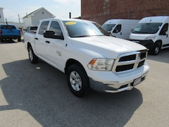 2023 Ram 1500 Classic SLT Crew Cab Pickup