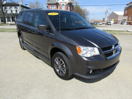 2017 Dodge Grand Caravan SXT Mini-van Passenger