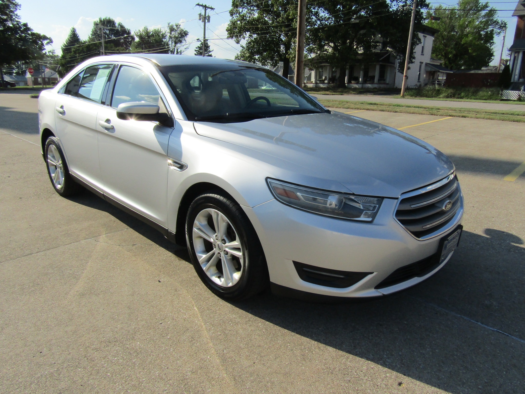 Used 2013 Ford Taurus SEL with VIN 1FAHP2E81DG195490 for sale in Washington, IN