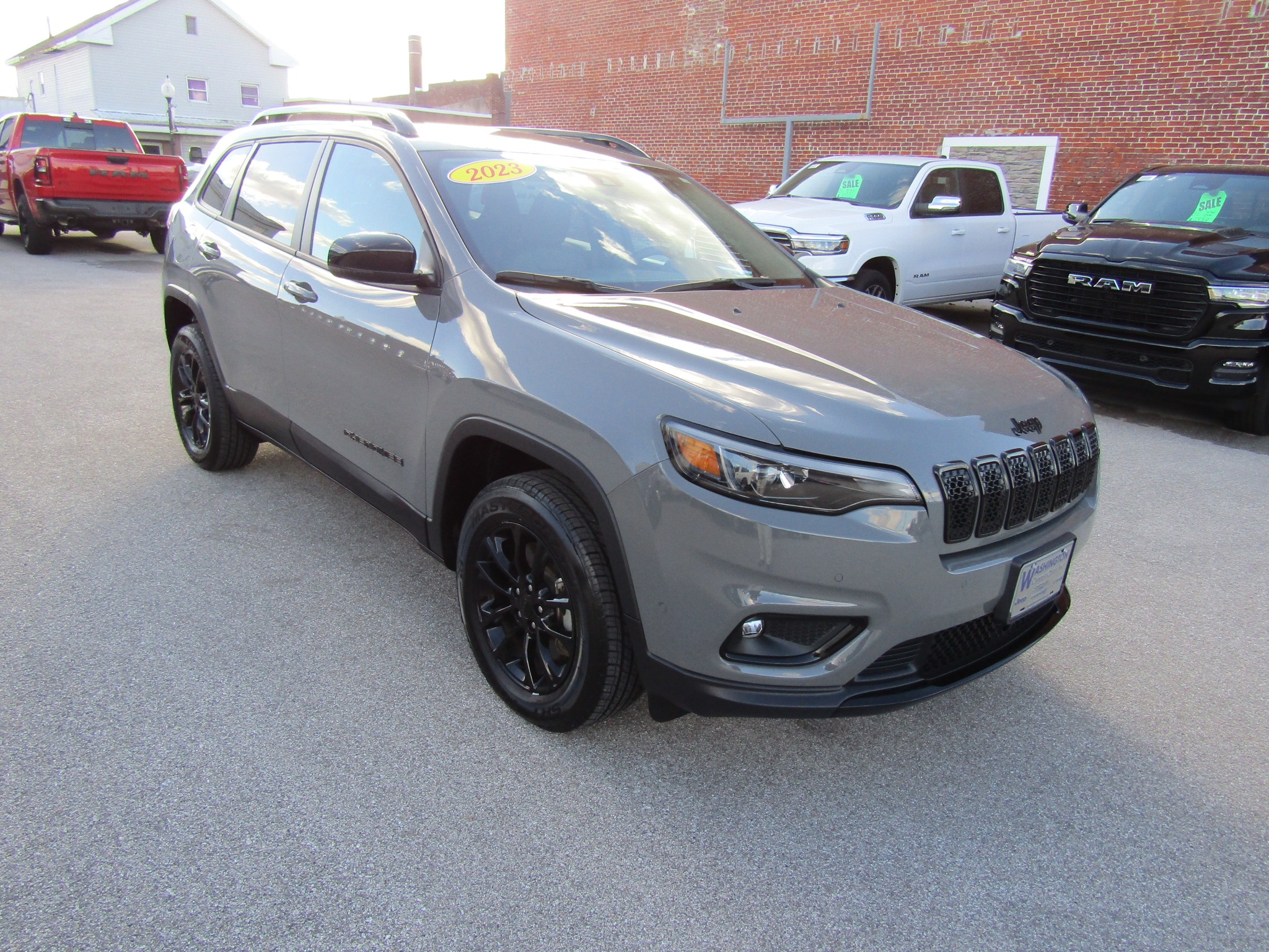 2023 Jeep Cherokee Altitude Lux