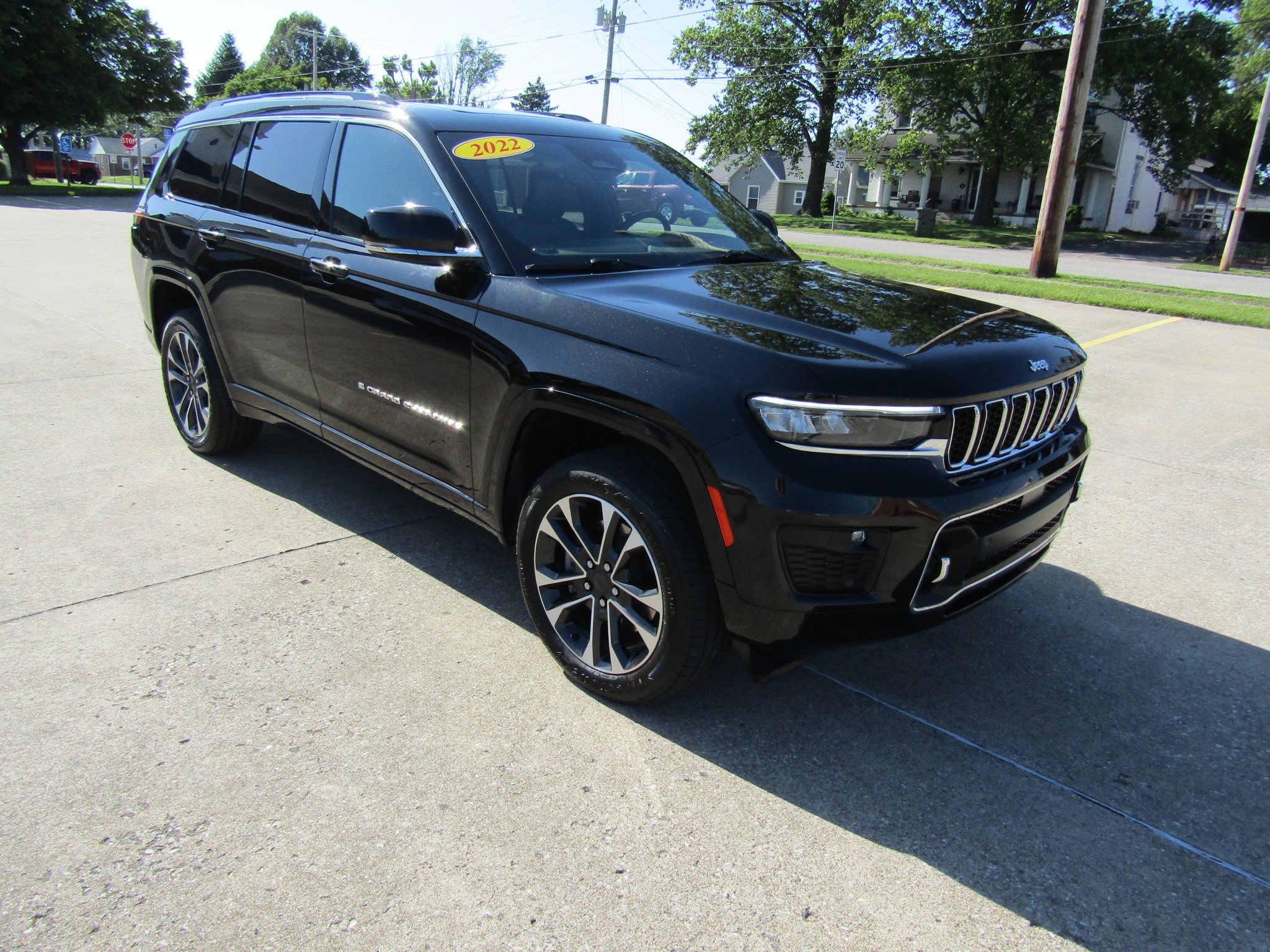 2022 Jeep Grand Cherokee L Overland 4x4's photo