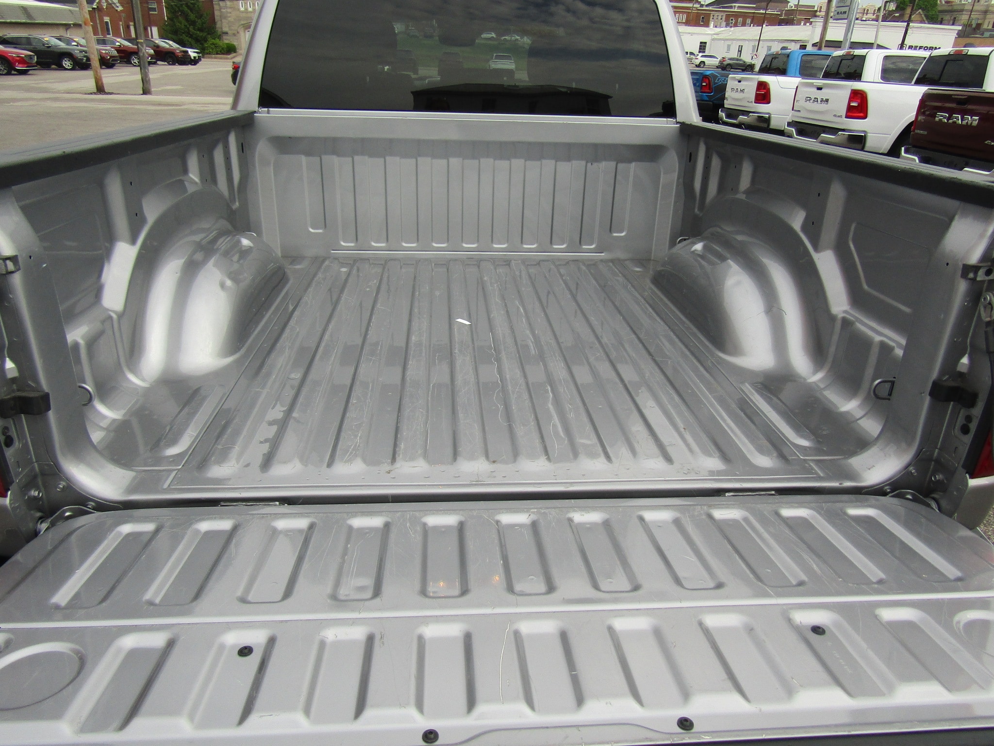 2024 RAM Ram 1500 Pickup Laramie - Photo 14