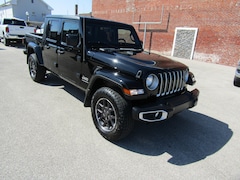 2023 Jeep Gladiator Overland Crew Cab Pickup