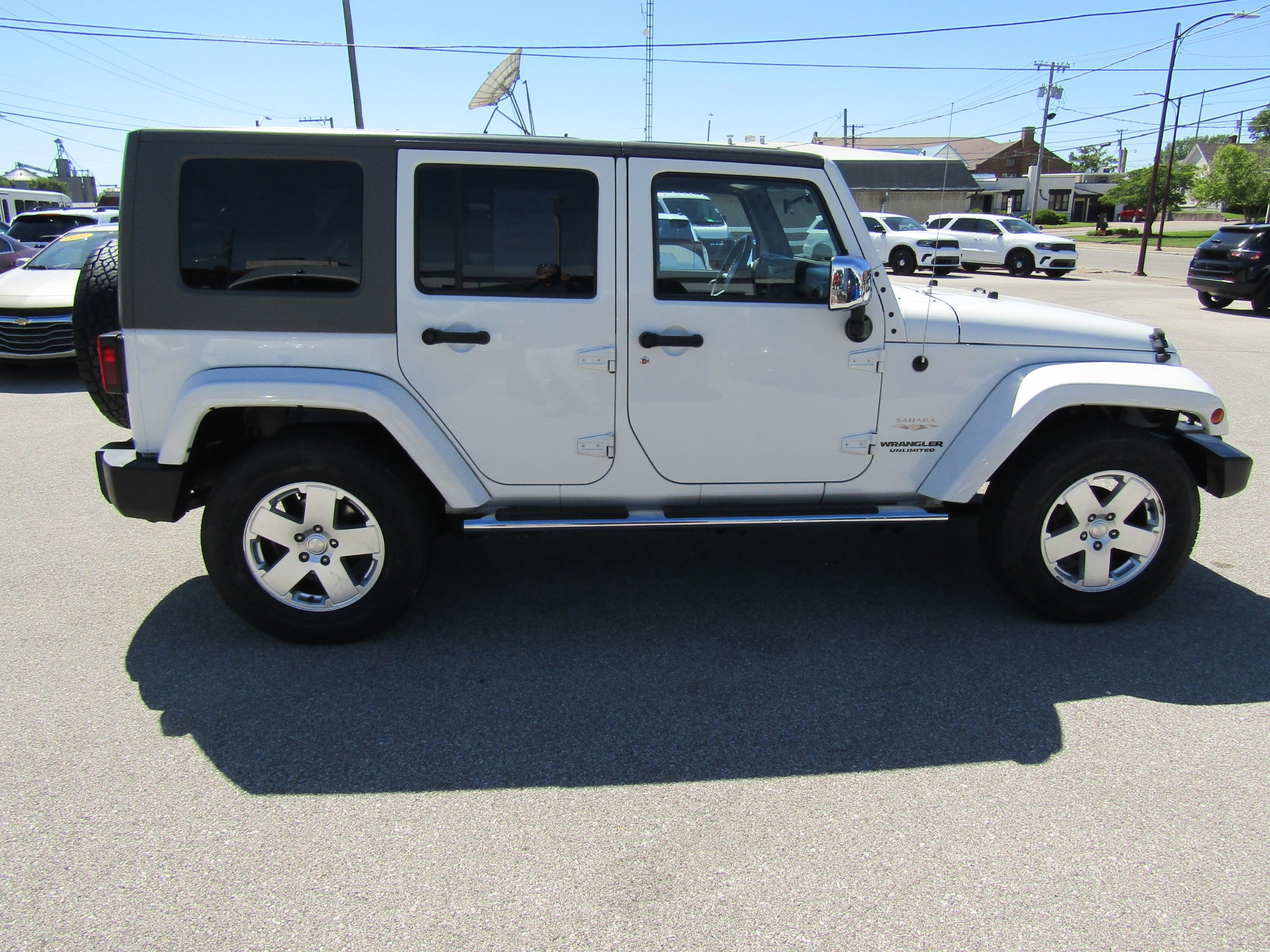 Used 2010 Jeep Wrangler Unlimited Sahara with VIN 1J4BA5H1XAL222703 for sale in Washington, IN
