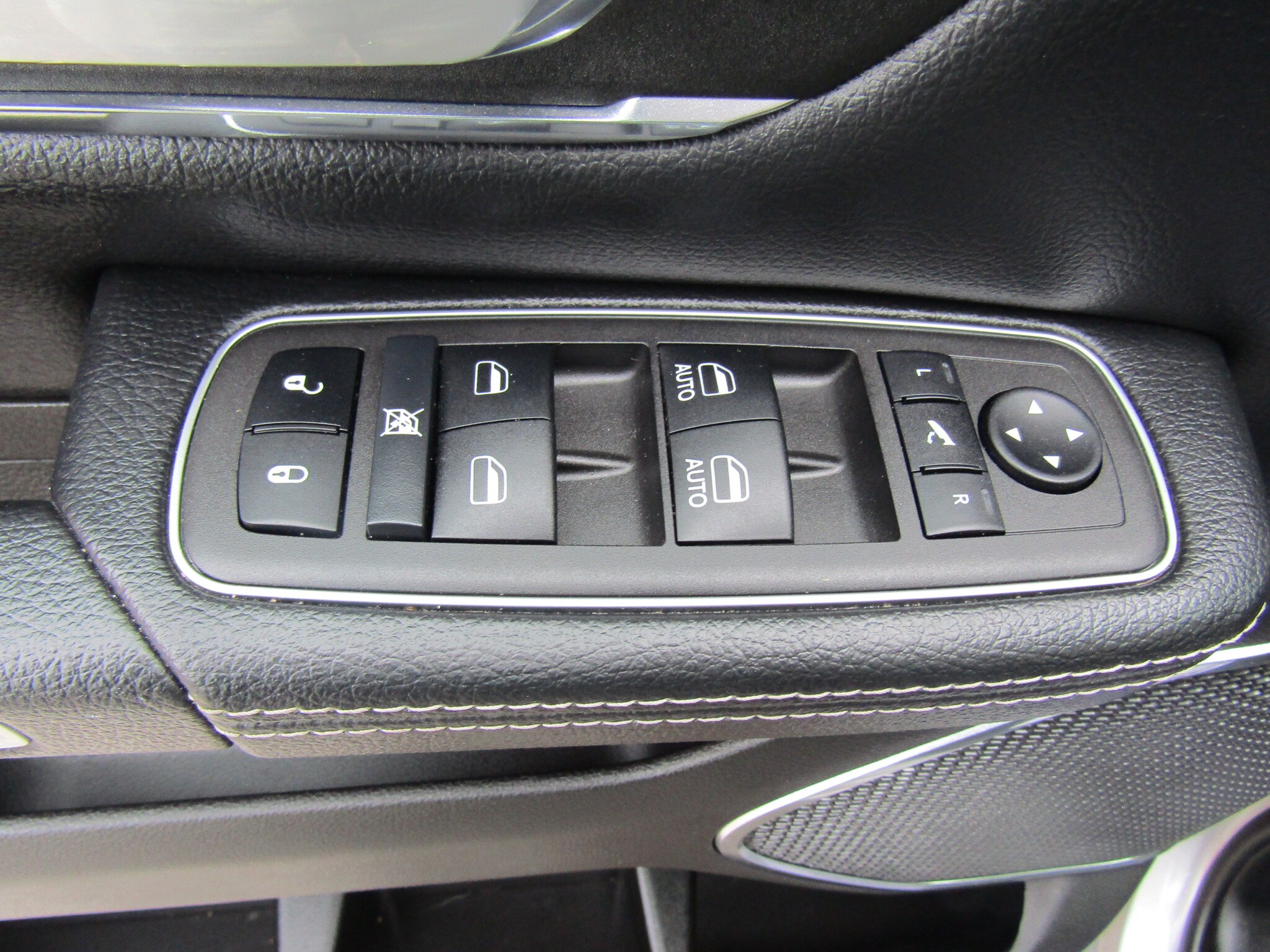 2024 RAM Ram 1500 Pickup Laramie - Photo 21